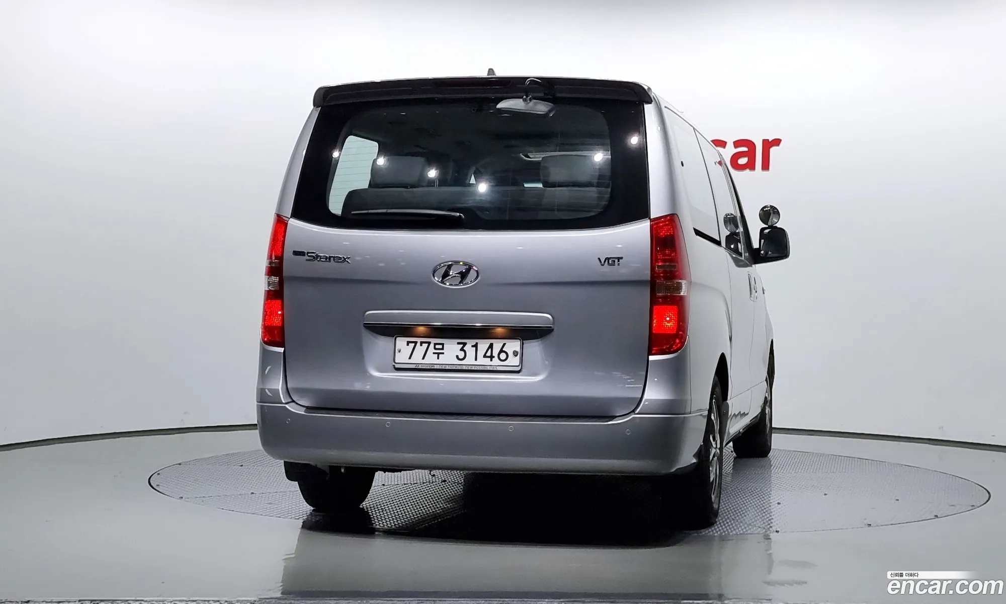 Hyundai Starex 11-Seater Wagon 2017 - фотография 11953026