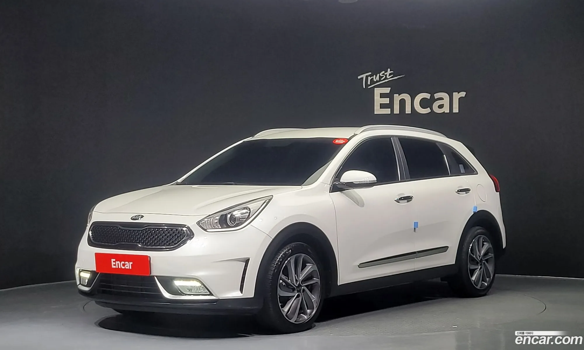 Kia Niro Prestige - фотография 11823550