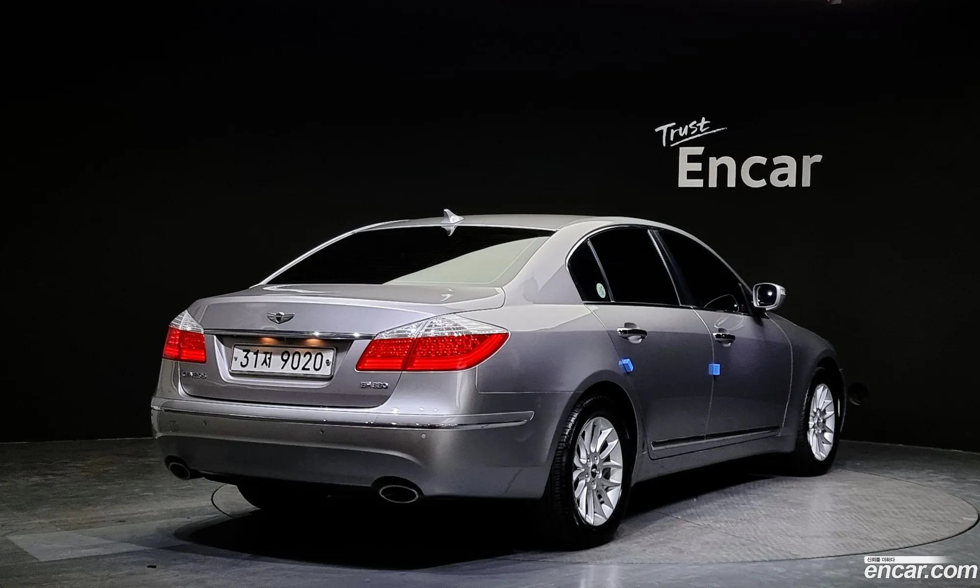 Hyundai Genesis I Bh330 Luxury 2010 - фотография 15979345