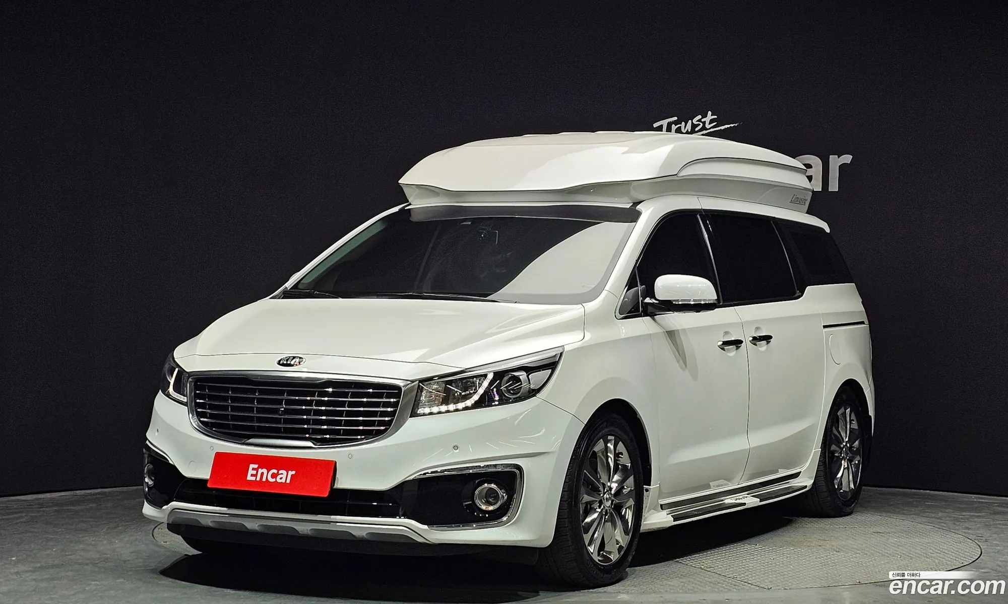 Kia Carnival Gasoline 9-Seater High Limousine Specially Equipped Company 2016 - фотография 11518250