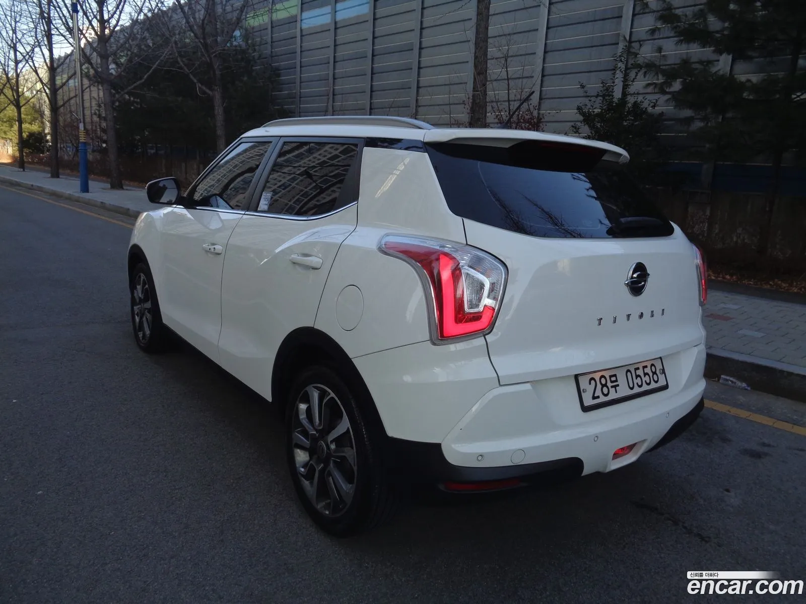 Ssangyong Tivoli Tivoli Vx 2Wd 2016 - фотография 17284731