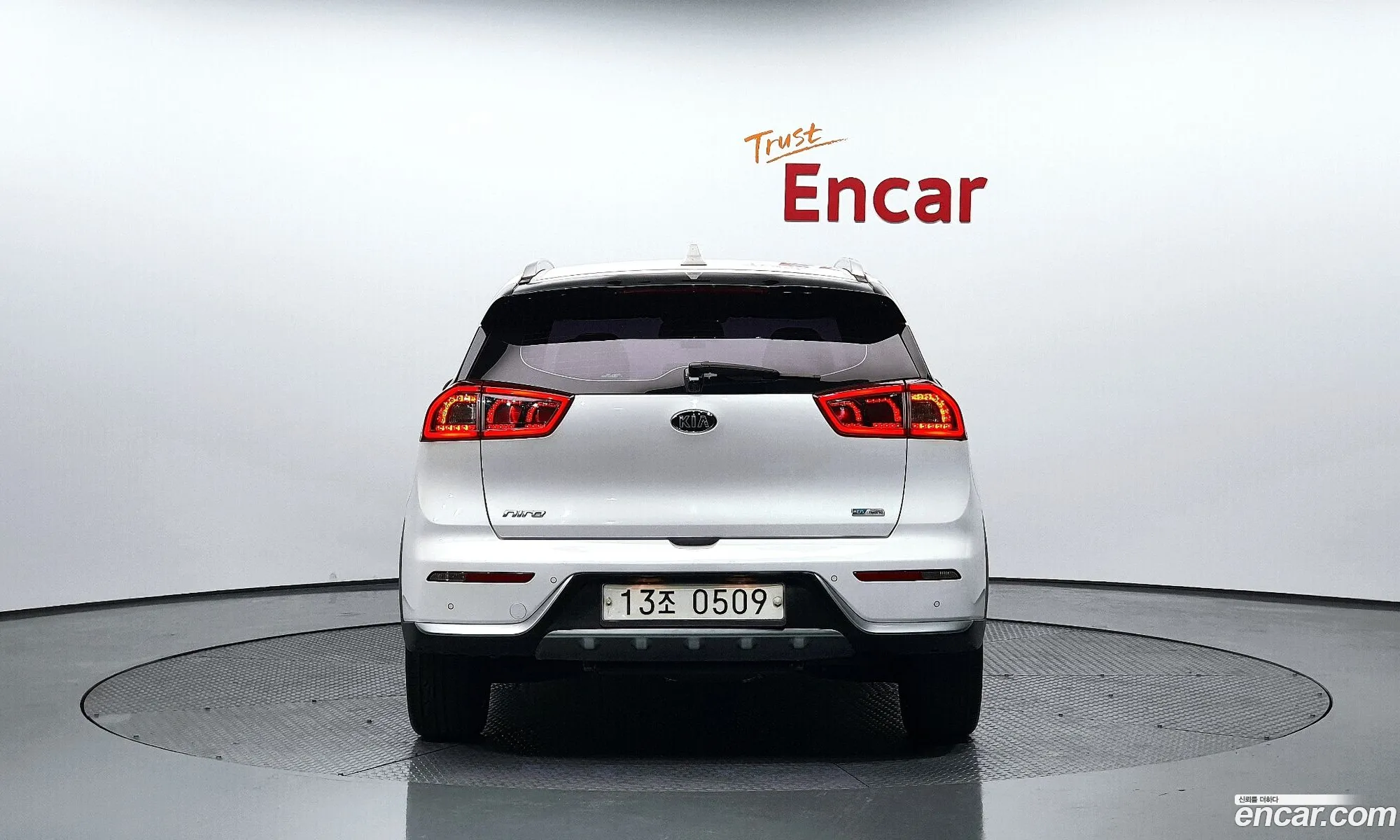 Kia Niro Prestige - фотография 19018541
