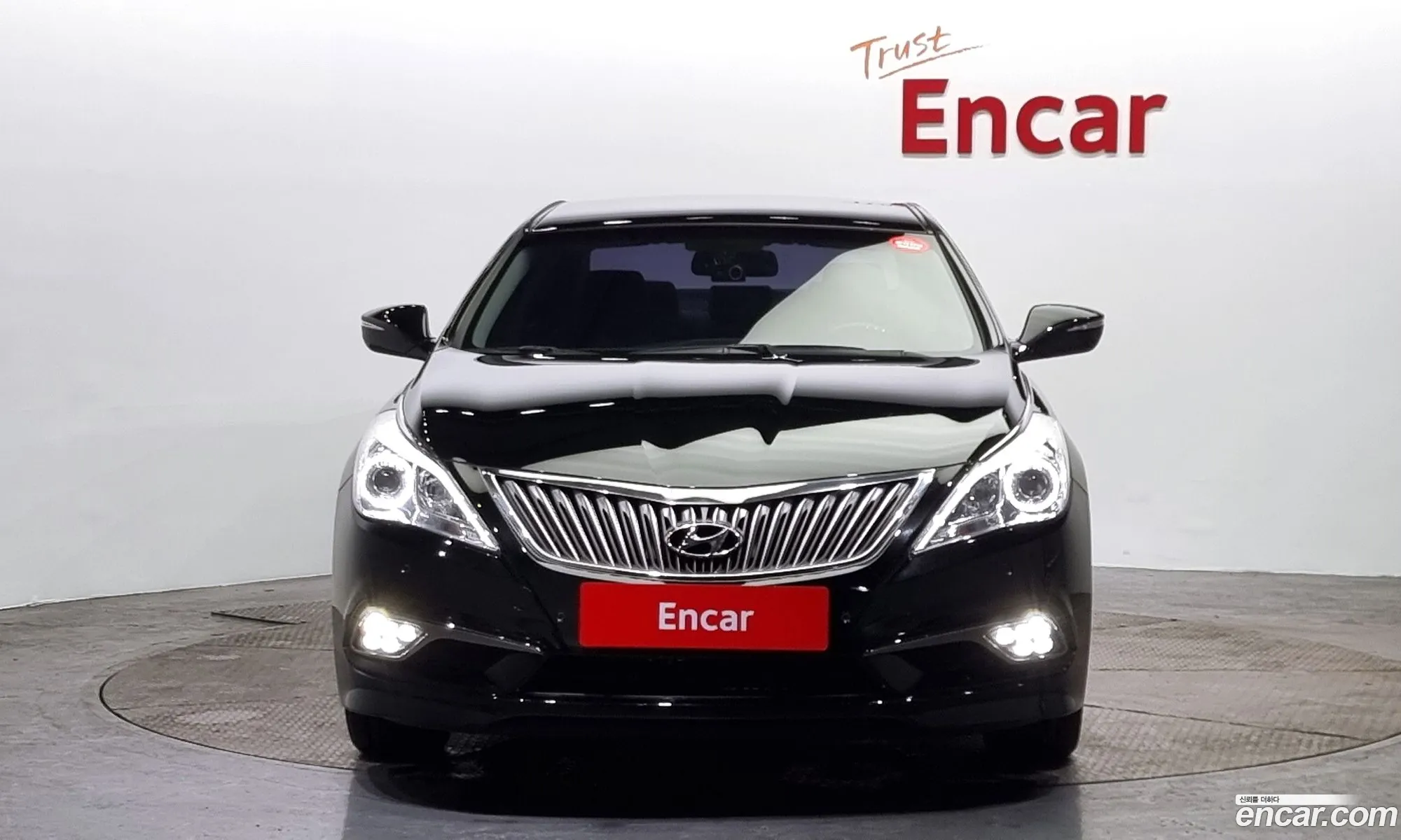Hyundai Grandeur V Hg240 Modern 2015 - фотография 15160974