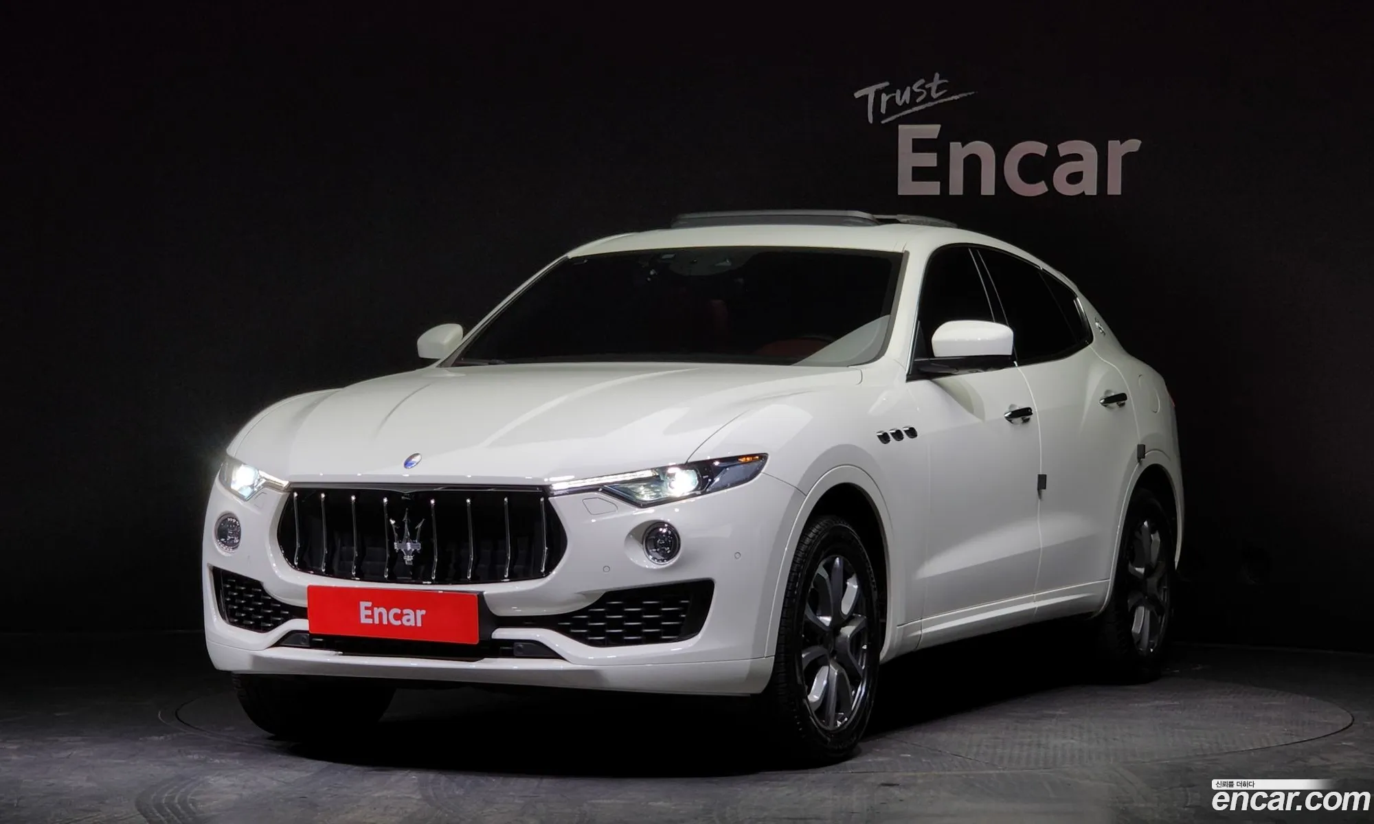 Maserati Levante I 30 Awd Luxury 2017 - фотография 3723687