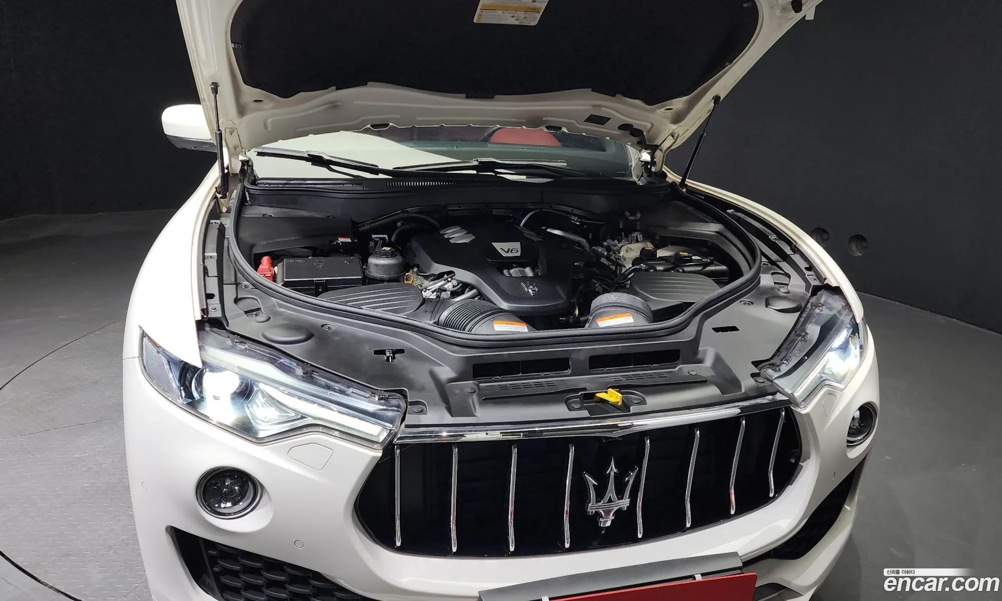 Maserati Levante I 30 Awd Luxury 2017 - фотография 3723692