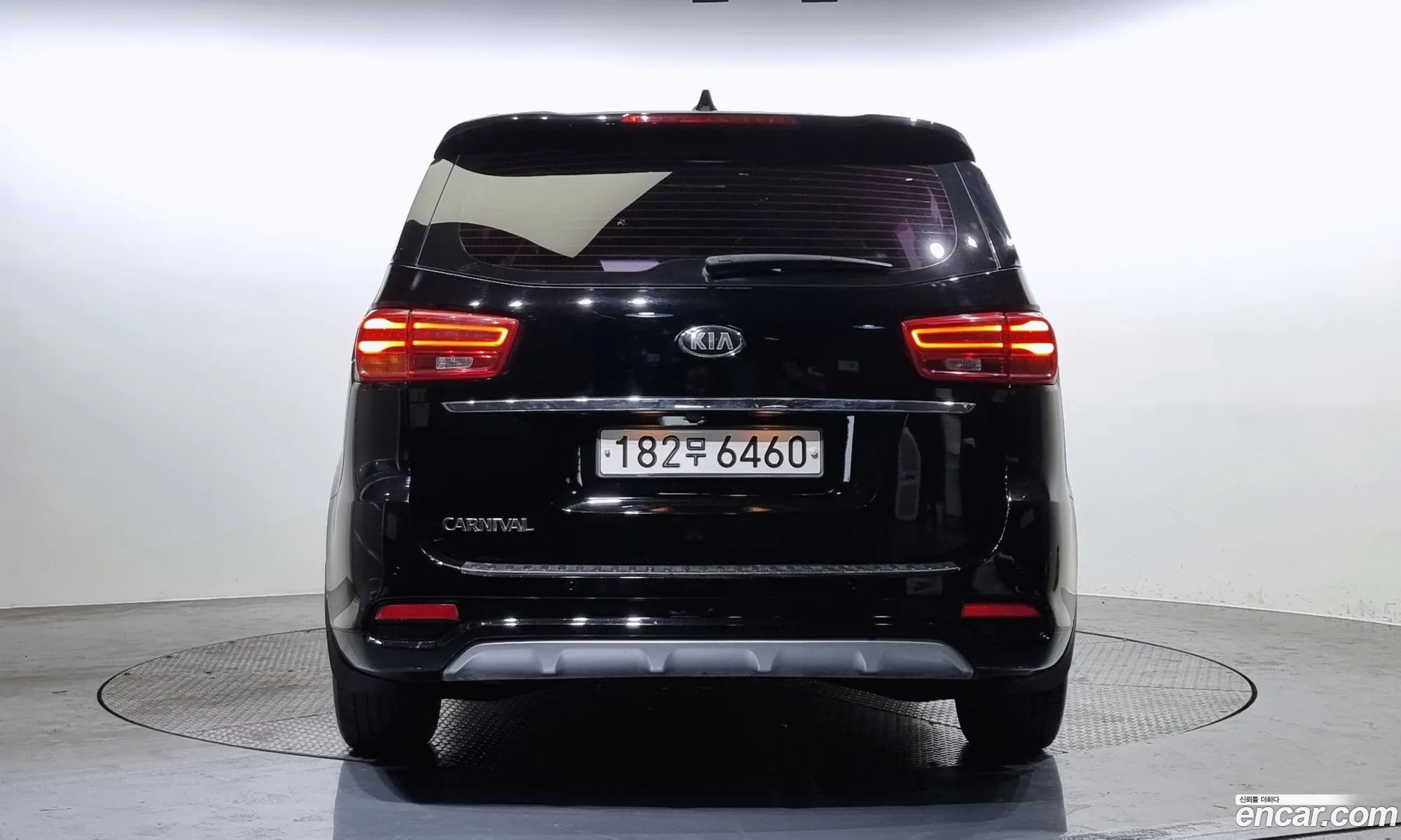 Kia Carnival Iii 9-Seater Luxury 2019 - фотография 14204592