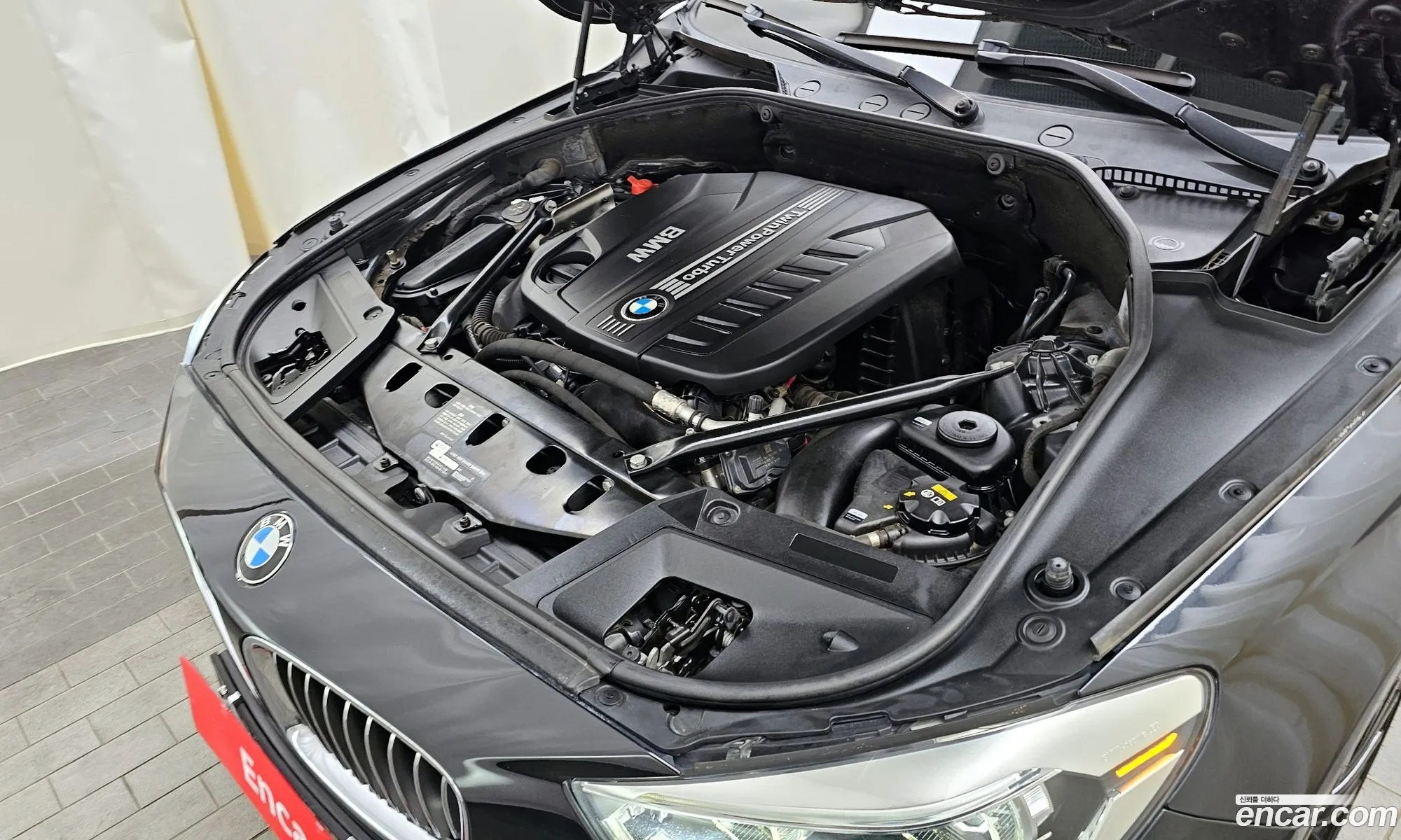 BMW 5 Series Gt F07 Gt 30D xDrive - фотография 4609894
