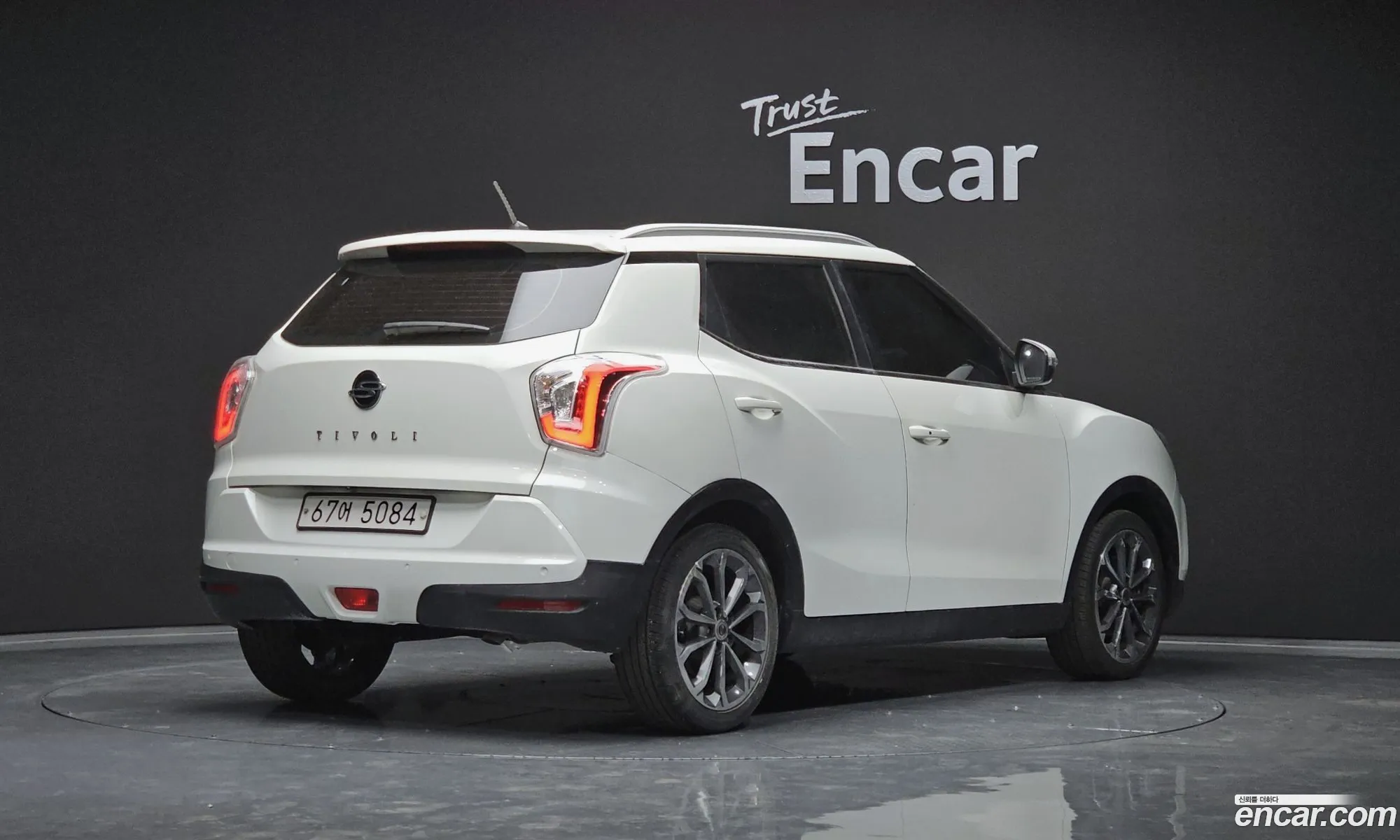 Ssangyong Tivoli Tivoli Diesel Lx 2Wd 2018 - фотография 2023413