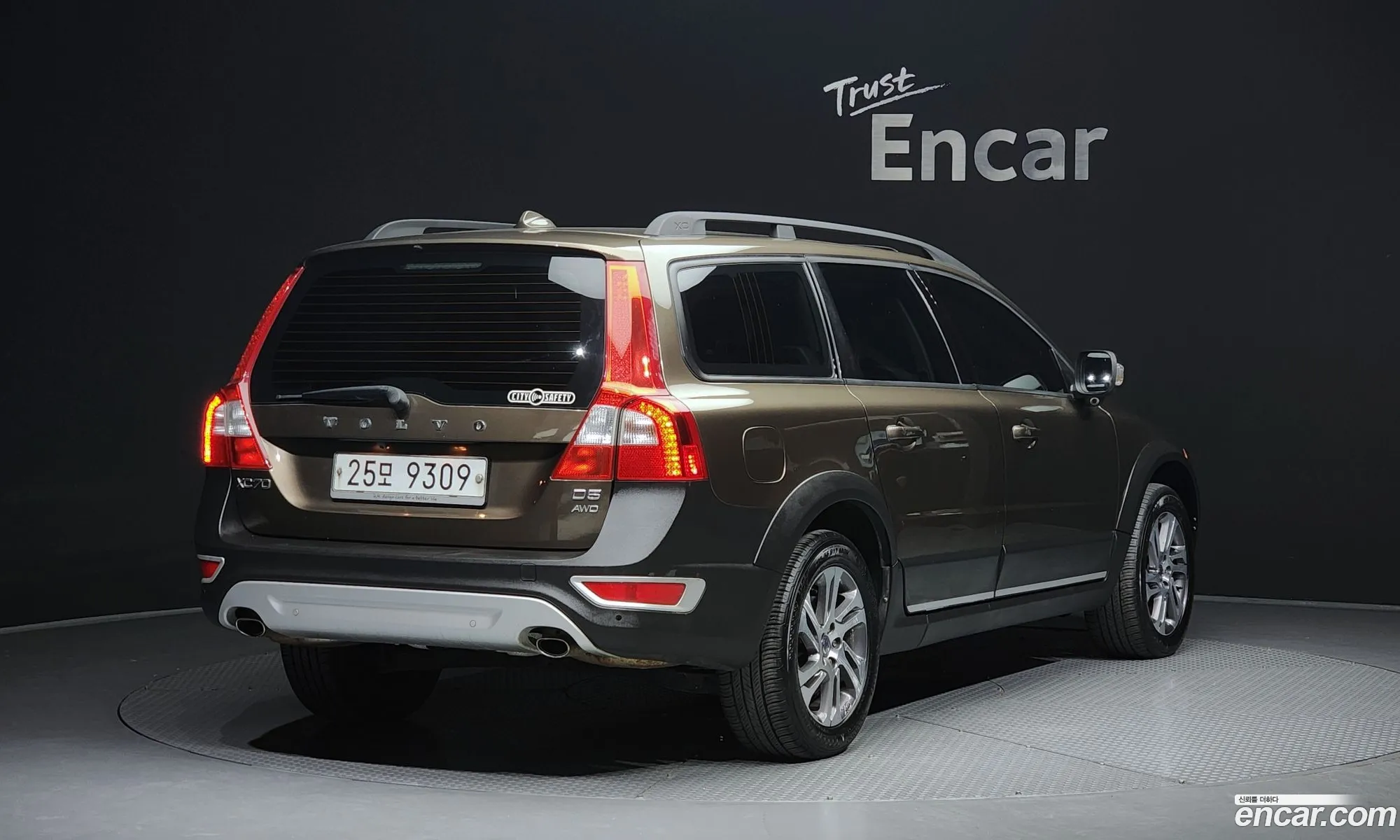 Volvo Xc70 Ii D5 2012 - фотография 4400817