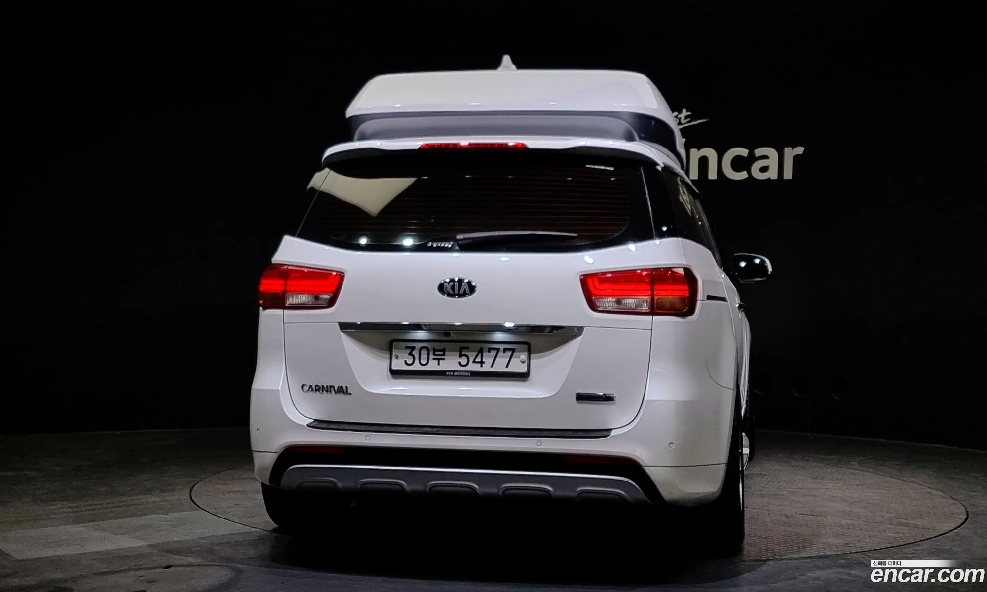 Kia Carnival 9-Seater High Limousine 2018 - фотография 11216263