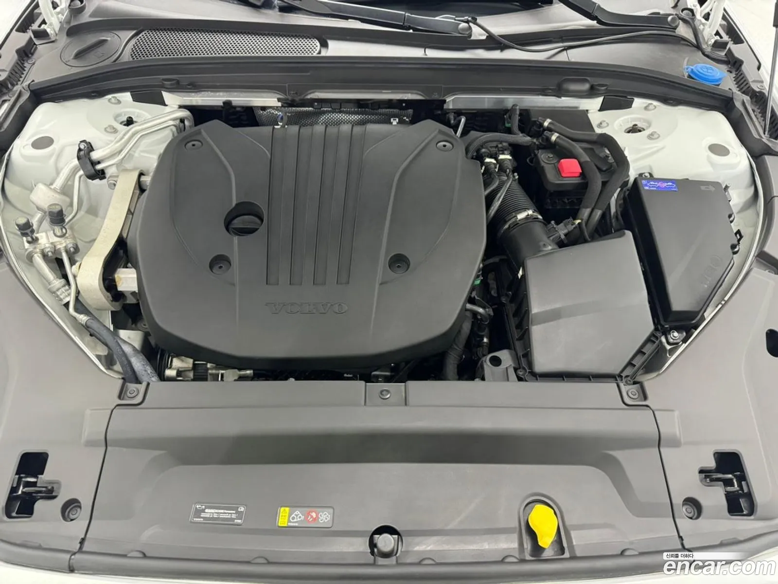 Volvo S90 B5 Ultimate Bright 2023 - фотография 6528535