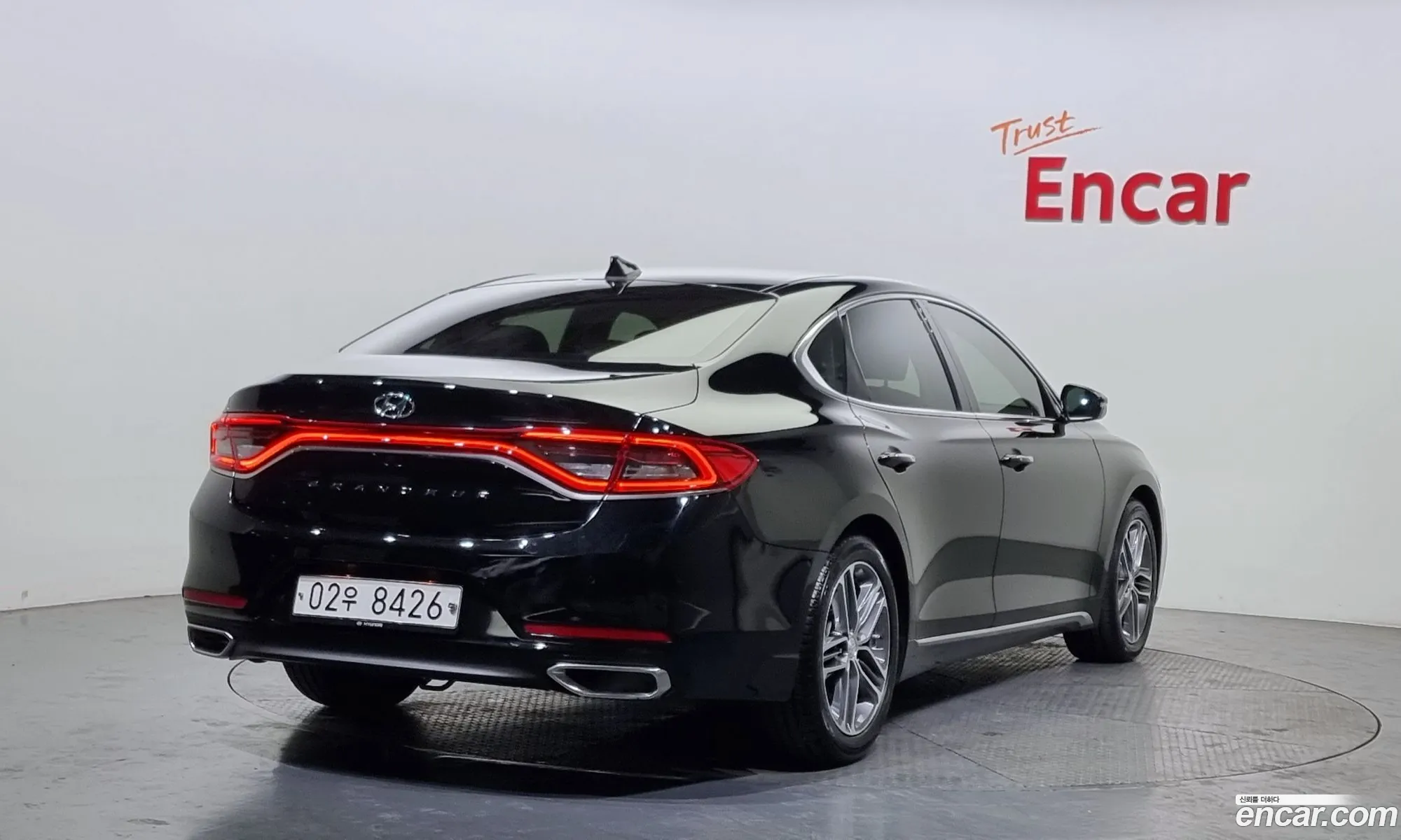 Hyundai Grandeur 24 Premium 2017 - фотография 11462527