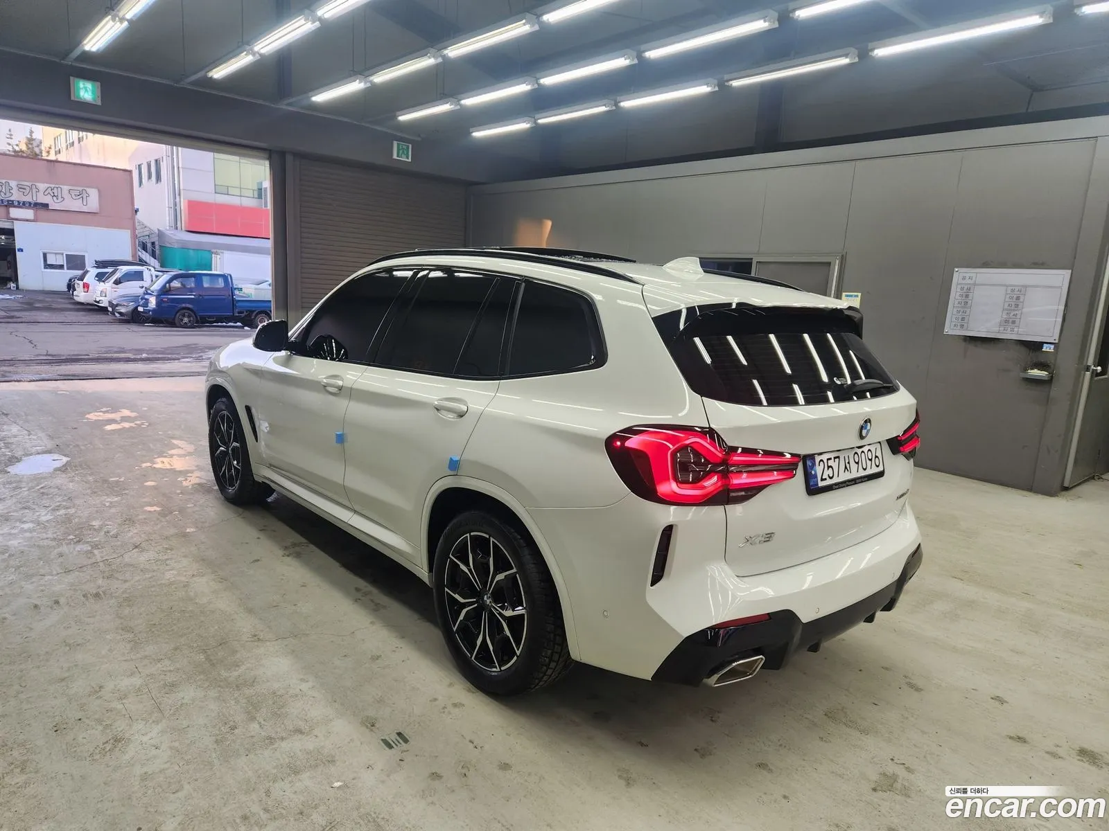 BMW X3 xDrive 20I M Sports 2023 - фотография 263337
