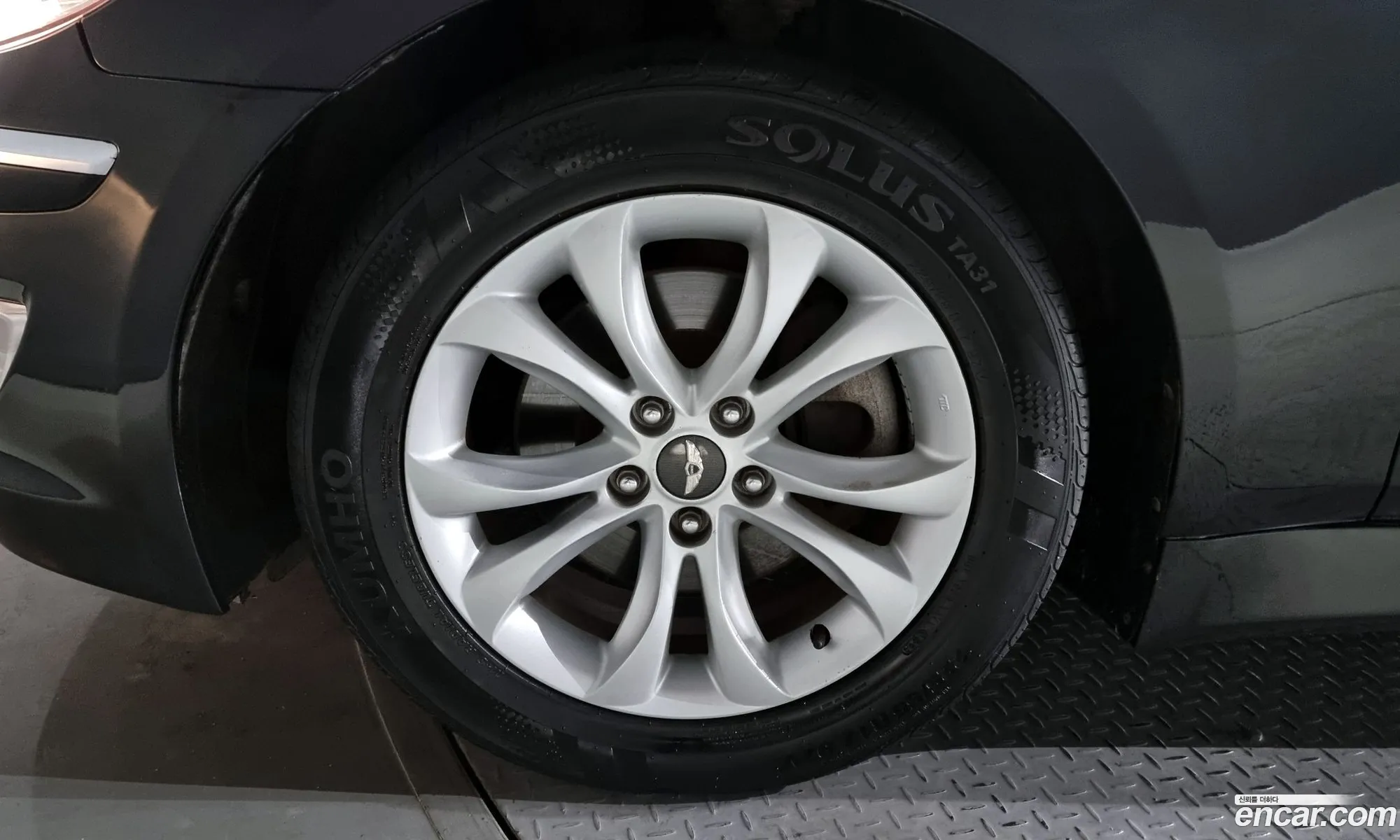Hyundai Genesis Bh330 Modern 2014 - фотография 15655117