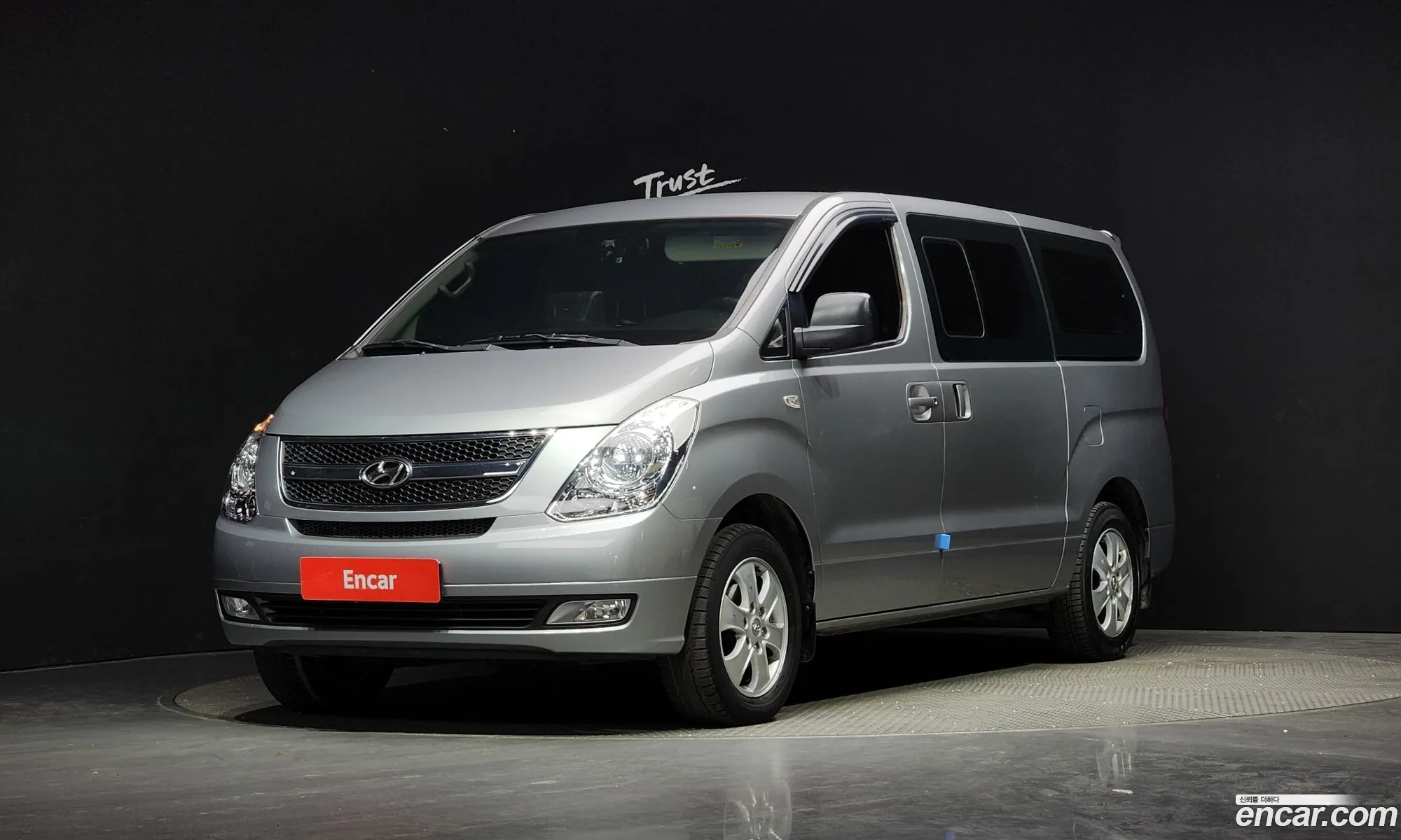Hyundai Starex 4Wd 11-Seater Wagon 2015 - фотография 16817888