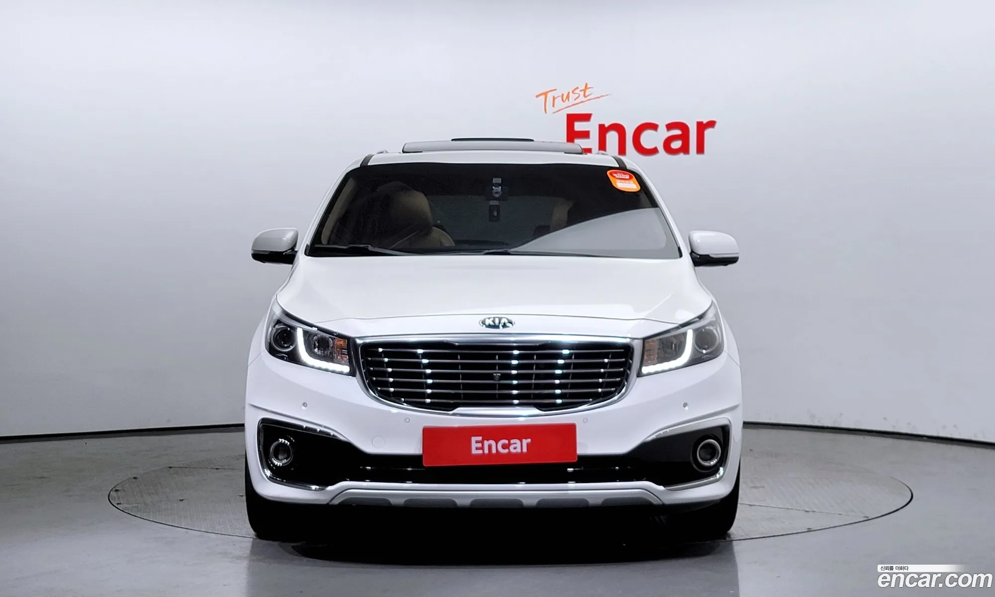 Kia Carnival 9-Seater Noblesse 2016 - фотография 19822222