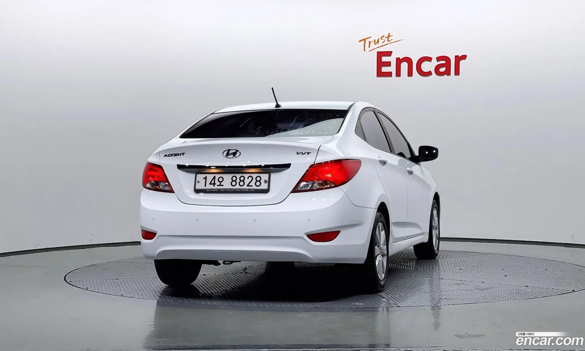 Hyundai Accent 14 Vvt Modern 2017 - фотография 19259220