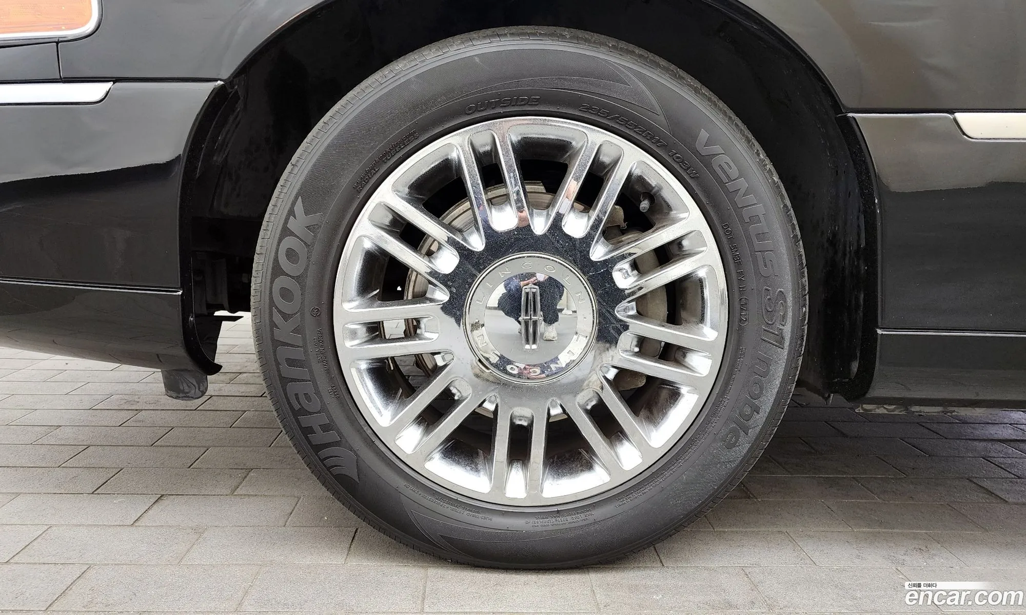 Lincoln Town Car Iii 46L V8 2009 - фотография 14455959