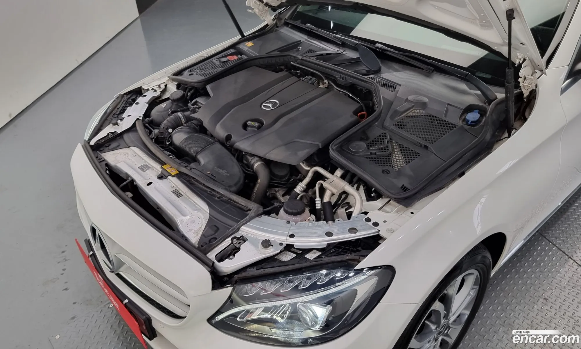 Mercedes-Benz C-Klasse C220 Bluetech Avantgarde 2015 - фотография 12686889