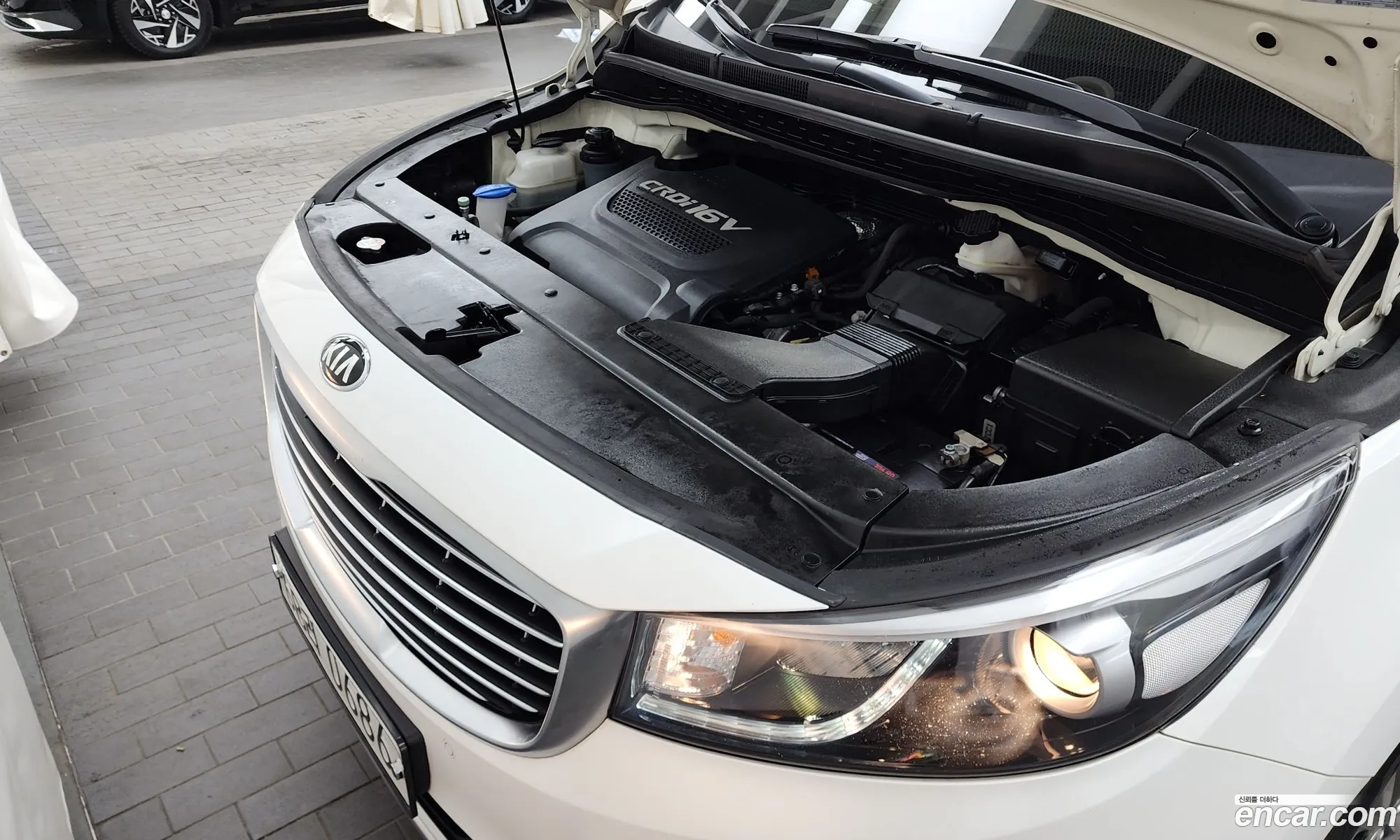 Kia Carnival 9-Seater Prestige 2017 - фотография 19688230