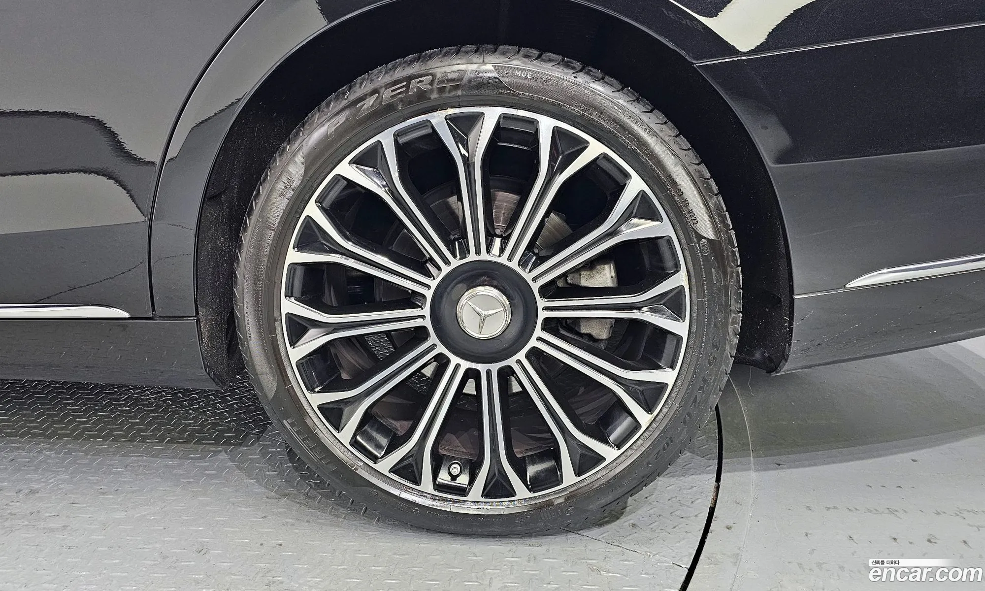 Mercedes-Benz S-Klasse S560L 4Matic 2020 - фотография 12585945
