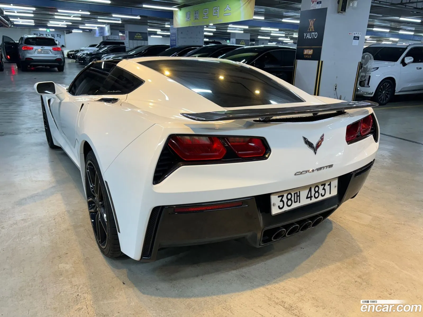Chevrolet Corvette C7 Coupe 2018 - фотография 7185512