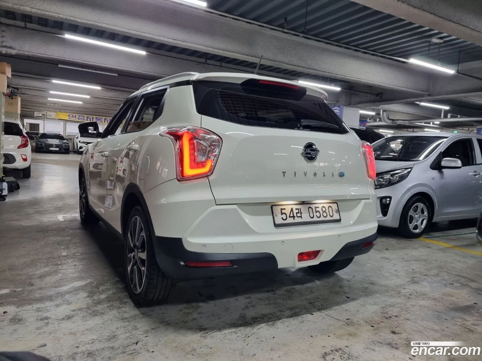 Ssangyong Tivoli Tivoli Diesel Lx 2Wd 2016 - фотография 17205227