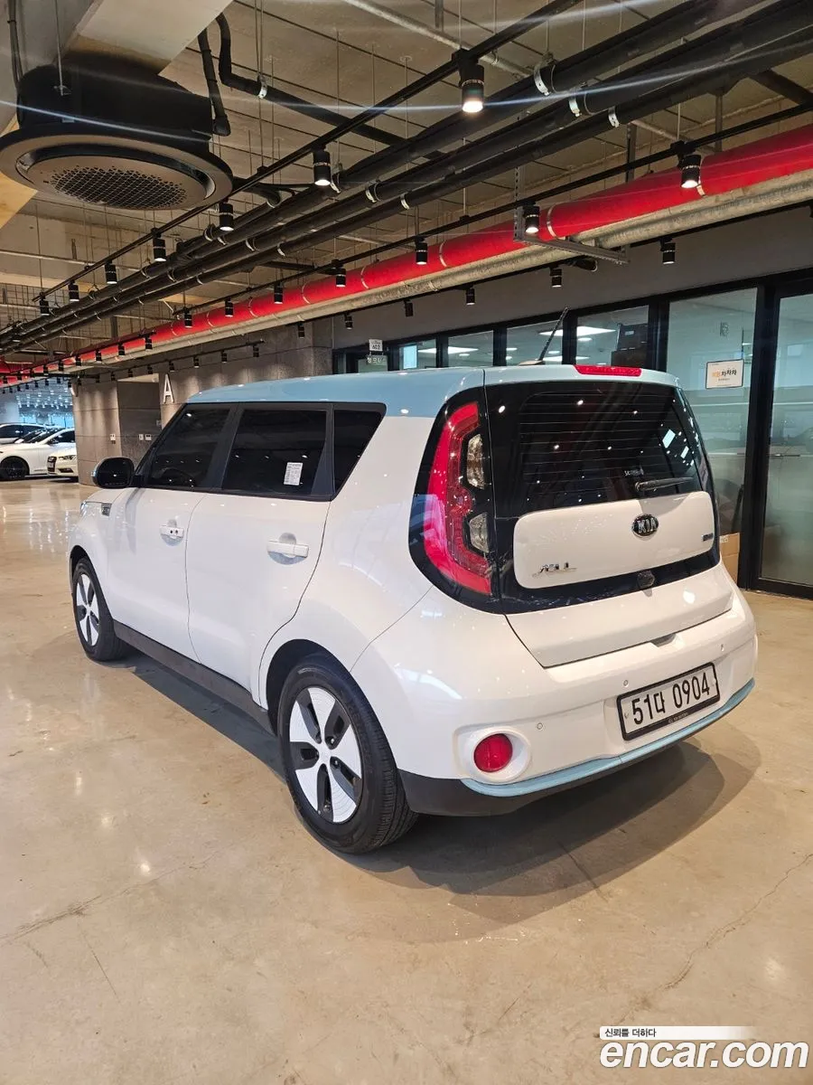 Kia Soul Ii Ev 2016 - фотография 13429520