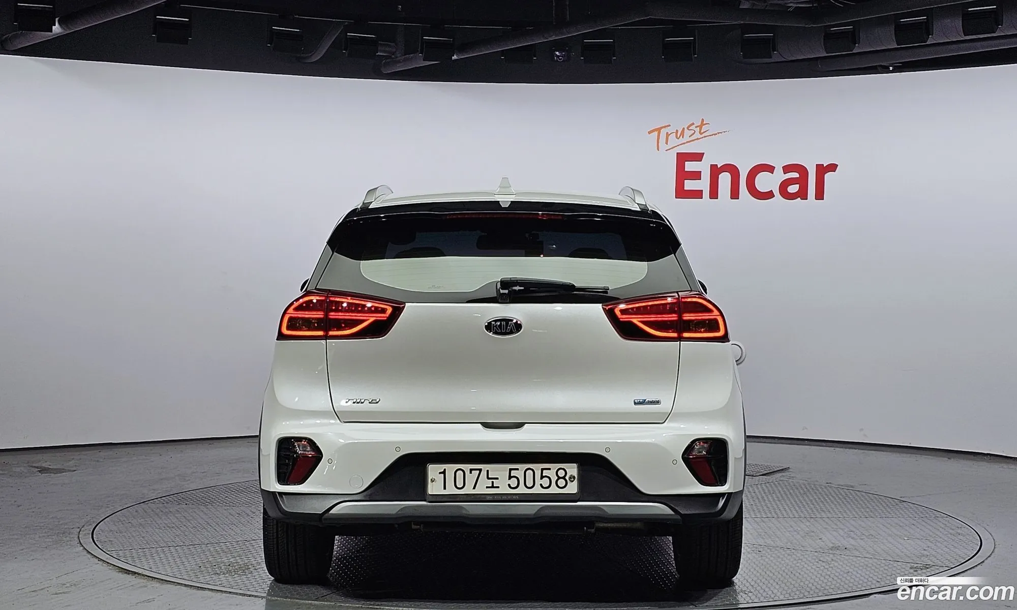 Kia Niro I 16 Hev 2020 - фотография 12445674