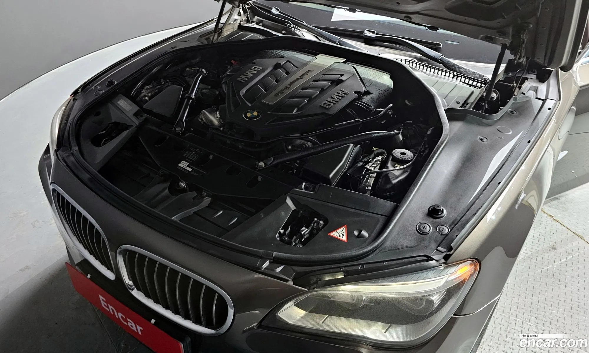 BMW 7Er V F01F02F04 750LixDrive 2013 - фотография 4604685