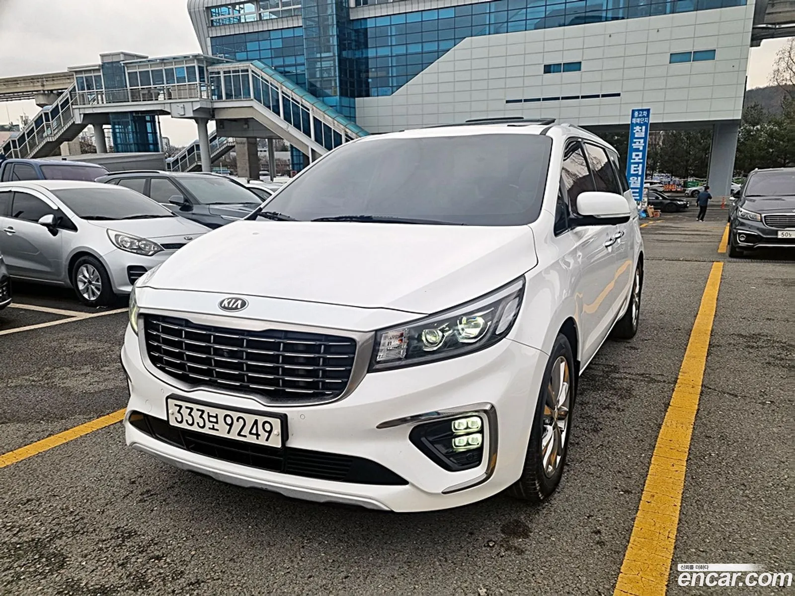 Kia Carnival Iii 9-Seater Noblesse Special 2019 - фотография 19777765