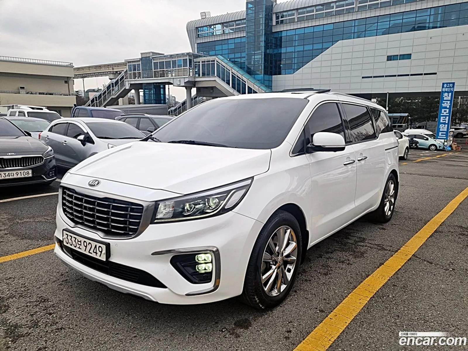 Kia Carnival Iii 9-Seater Noblesse Special 2019 - фотография 19777766