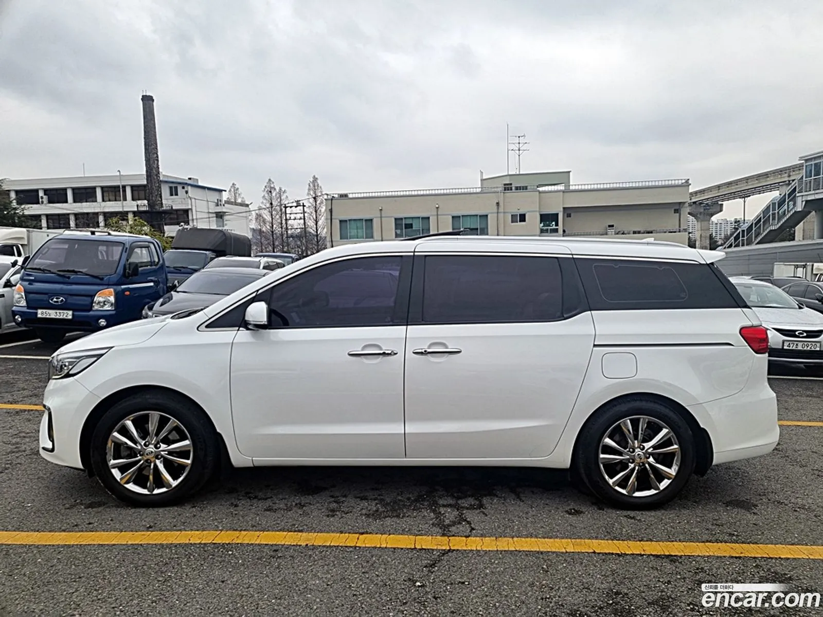 Kia Carnival Iii 9-Seater Noblesse Special 2019 - фотография 19777767