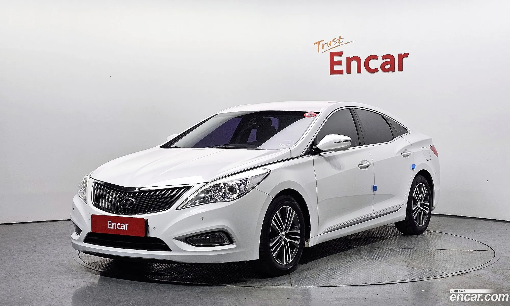Hyundai Grandeur V Hg240 Modern 2014 - фотография 18418619