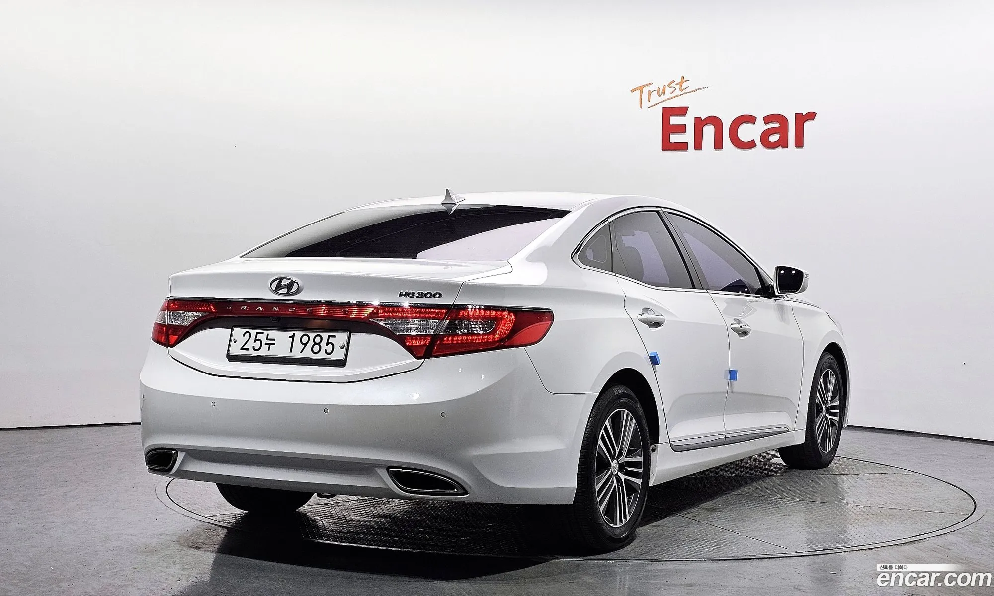 Hyundai Grandeur V Hg240 Modern 2014 - фотография 18418620