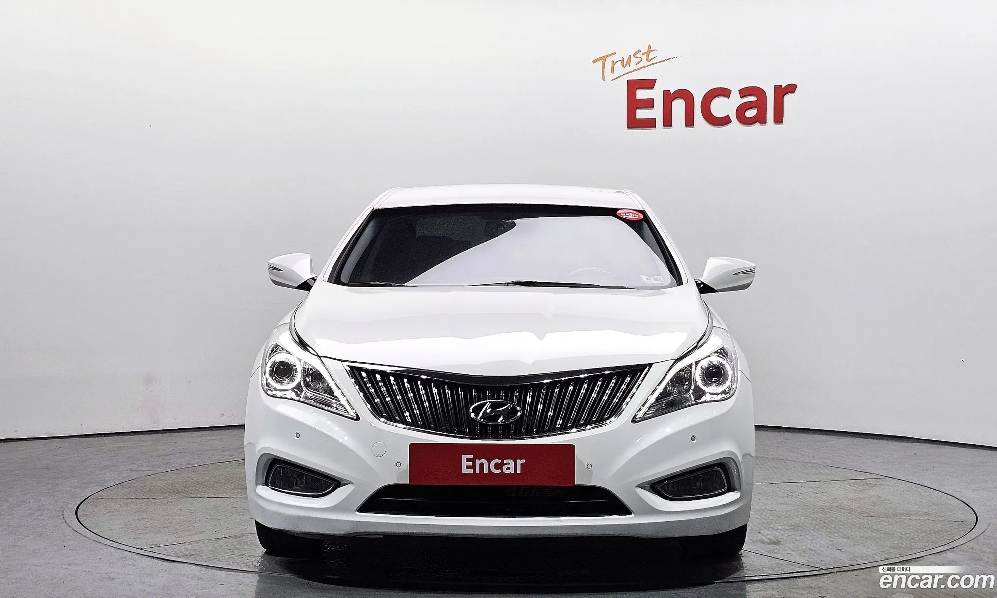 Hyundai Grandeur V Hg240 Modern 2014 - фотография 18418621
