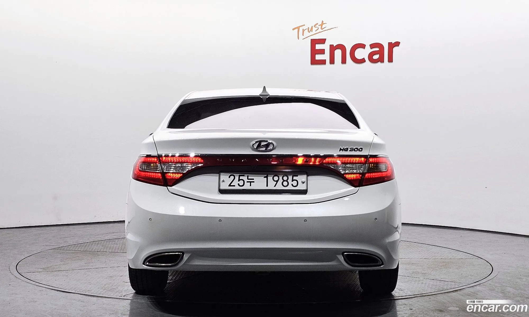 Hyundai Grandeur V Hg240 Modern 2014 - фотография 18418622