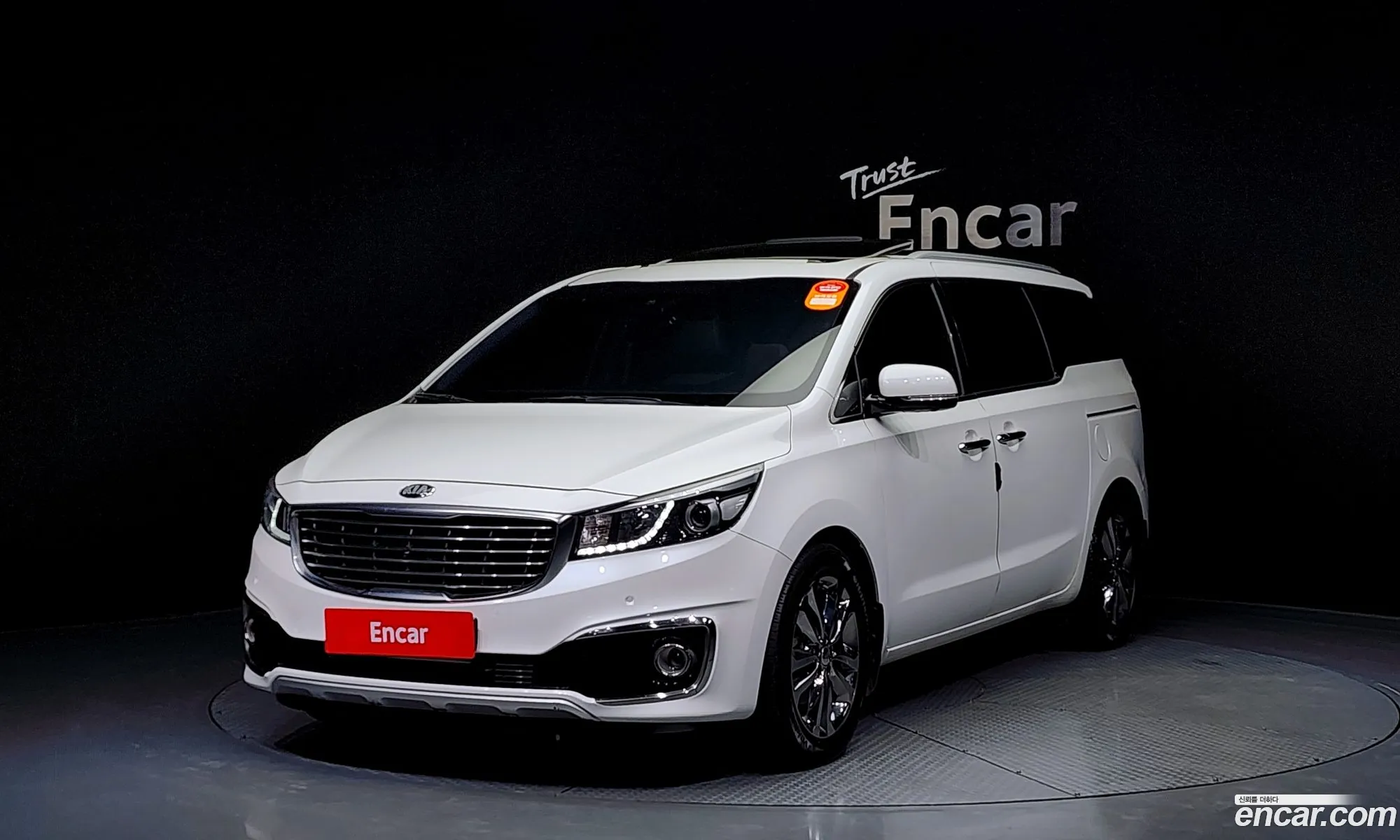 Kia Carnival 9-Seater Noblesse Special 2018 - фотография 13565674