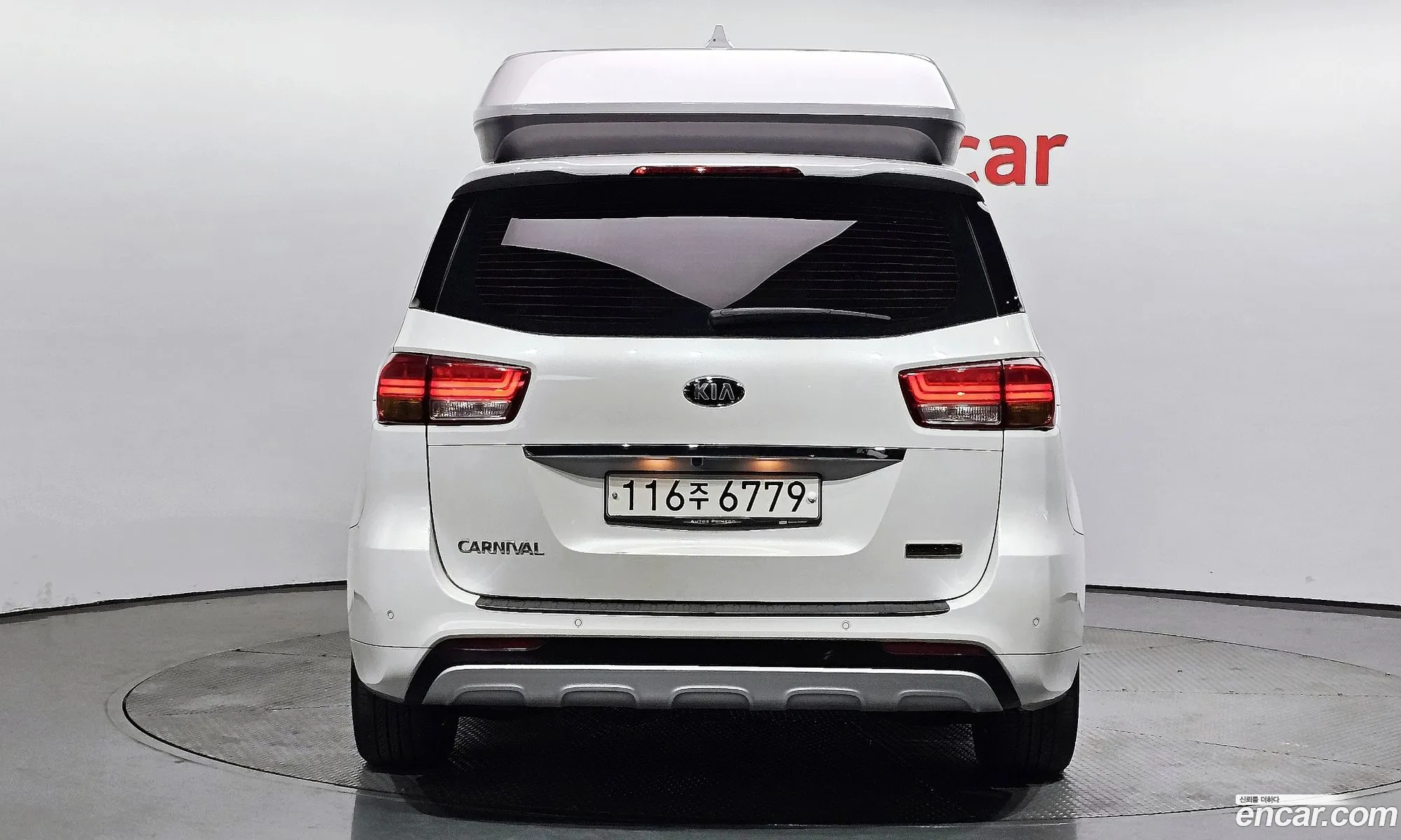 Kia Carnival 9-Seater High Limousine 2015 - фотография 19021232