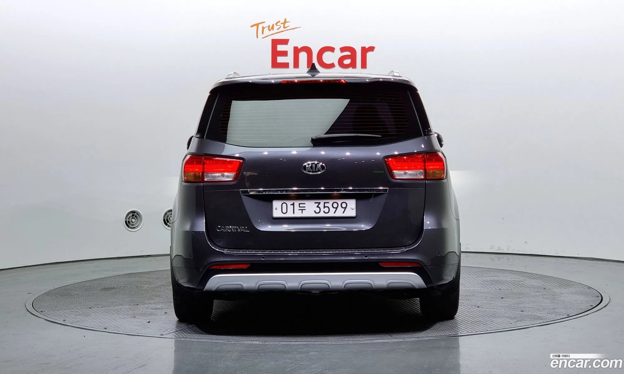 Kia All New Carnival 9-Seater Noblesse - фотография 11302599