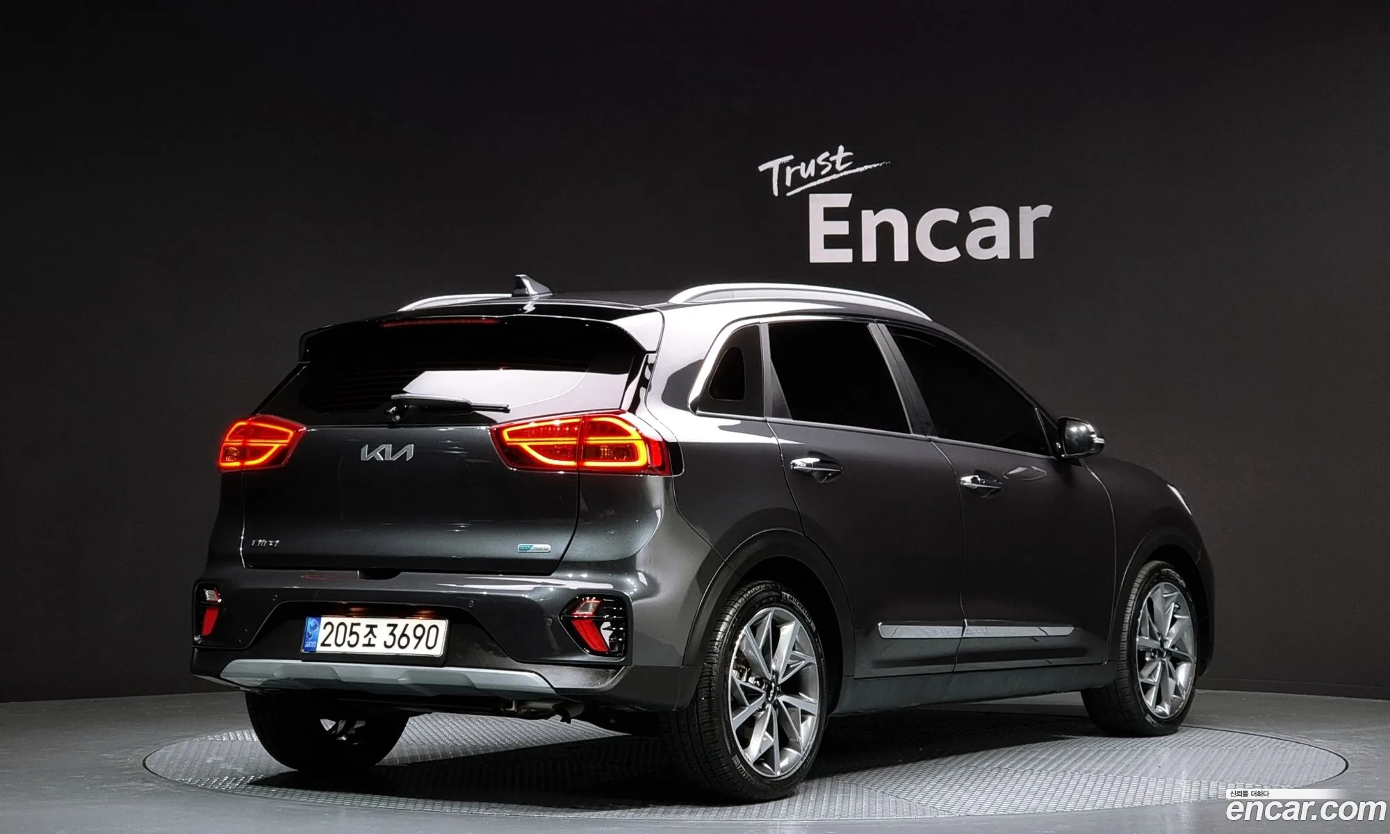 Kia Niro I 16 Hev 2022 - фотография 15106593