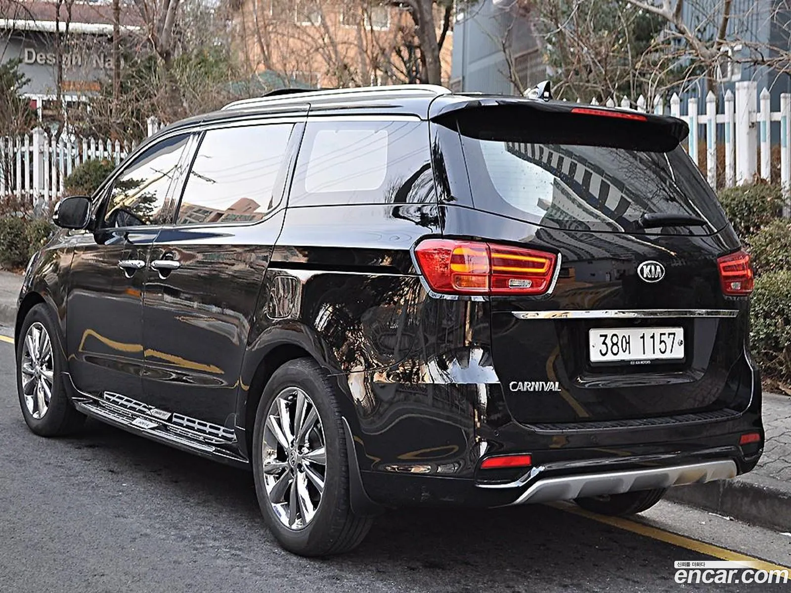 Kia Carnival Iii 9-Seater Noblesse Special 2019 - фотография 15961021