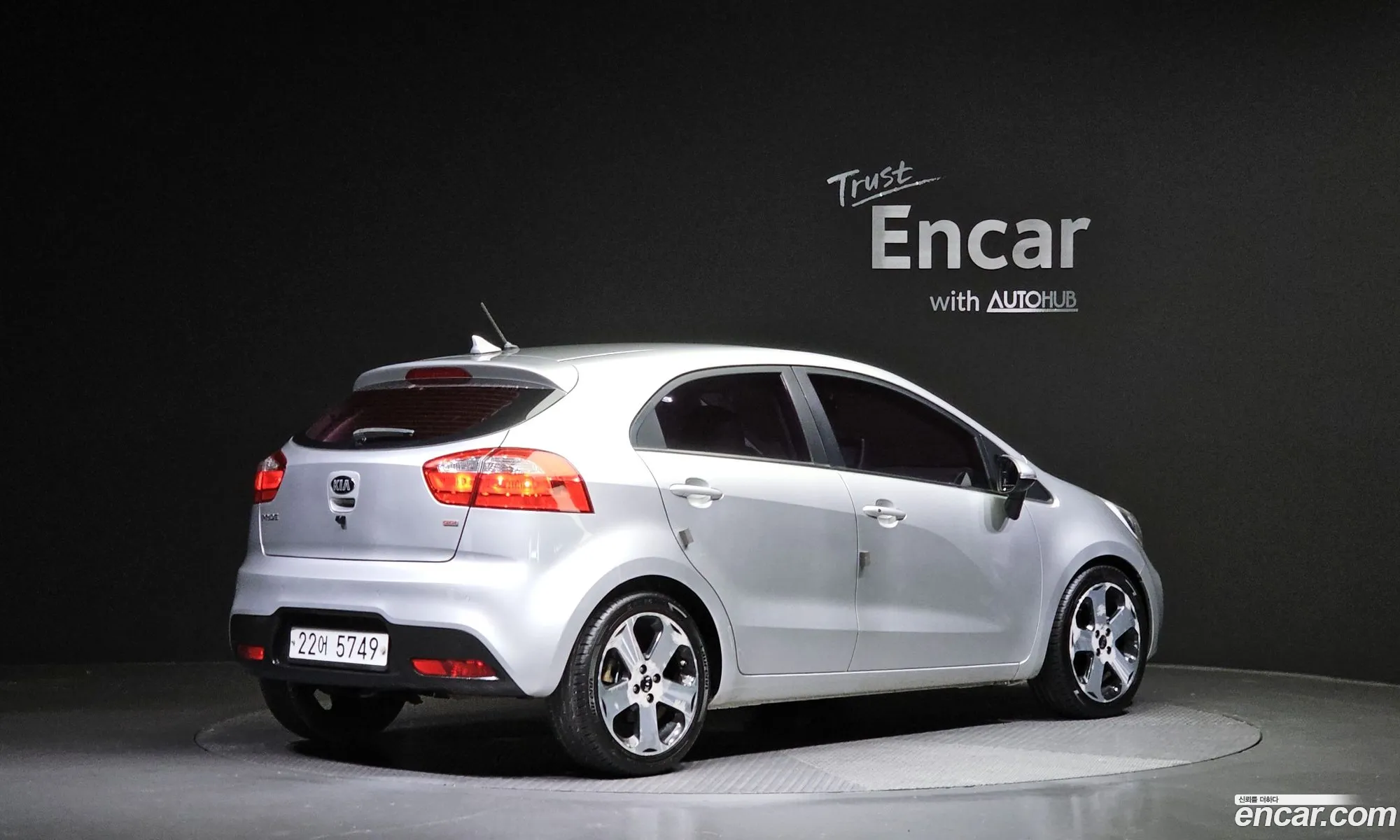 Kia Pride Iii 16 Gdi Hatchback 2012 - фотография 15983552