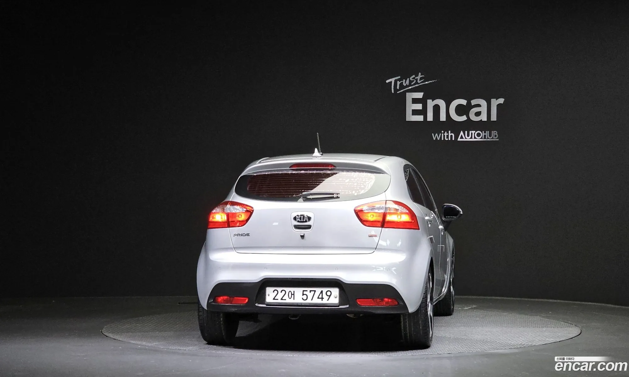 Kia Pride Iii 16 Gdi Hatchback 2012 - фотография 15983554