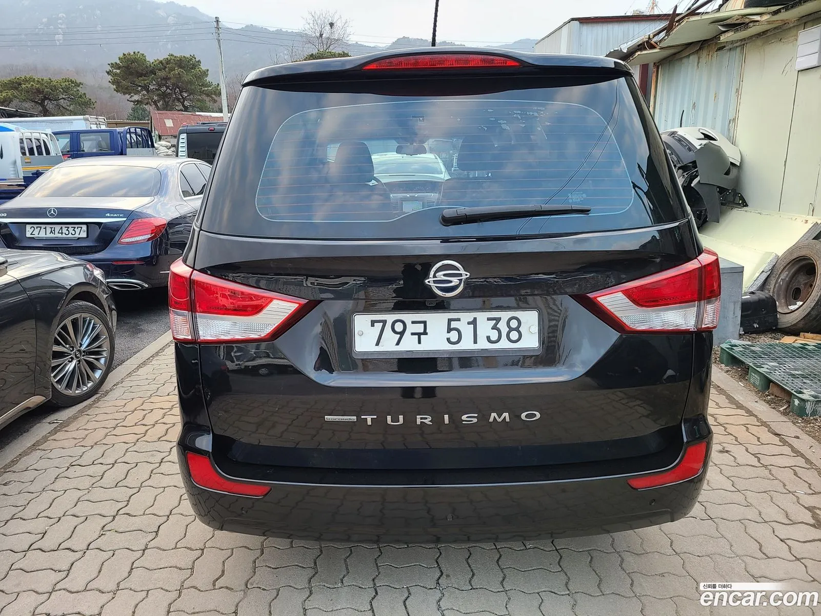 Ssangyong Korando Iii 2Wd Lt 11-Seater 2015 - фотография 17505352