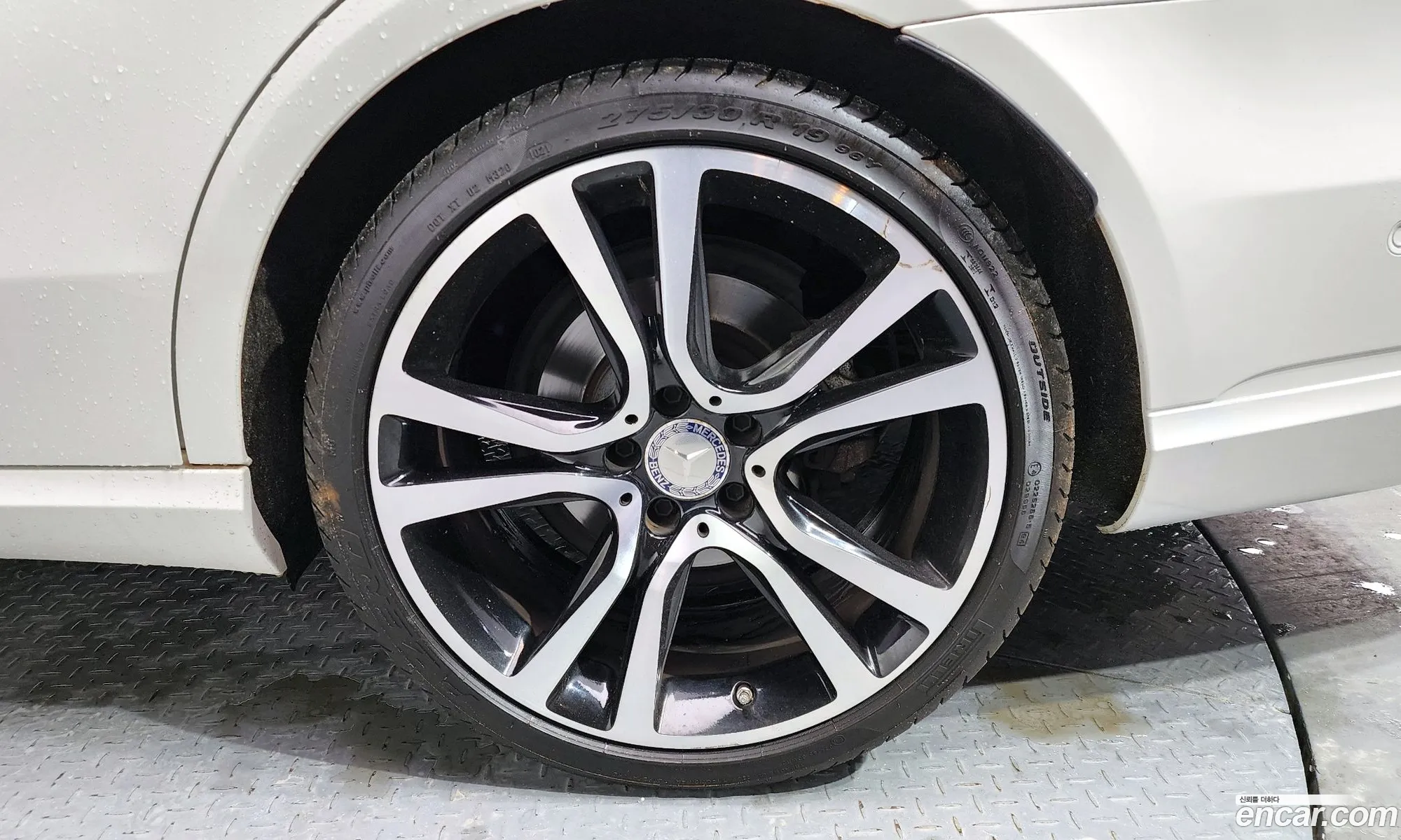 Mercedes-Benz E-Klasse E220 Bluetec Avant Garde Sports 2016 - фотография 12959915