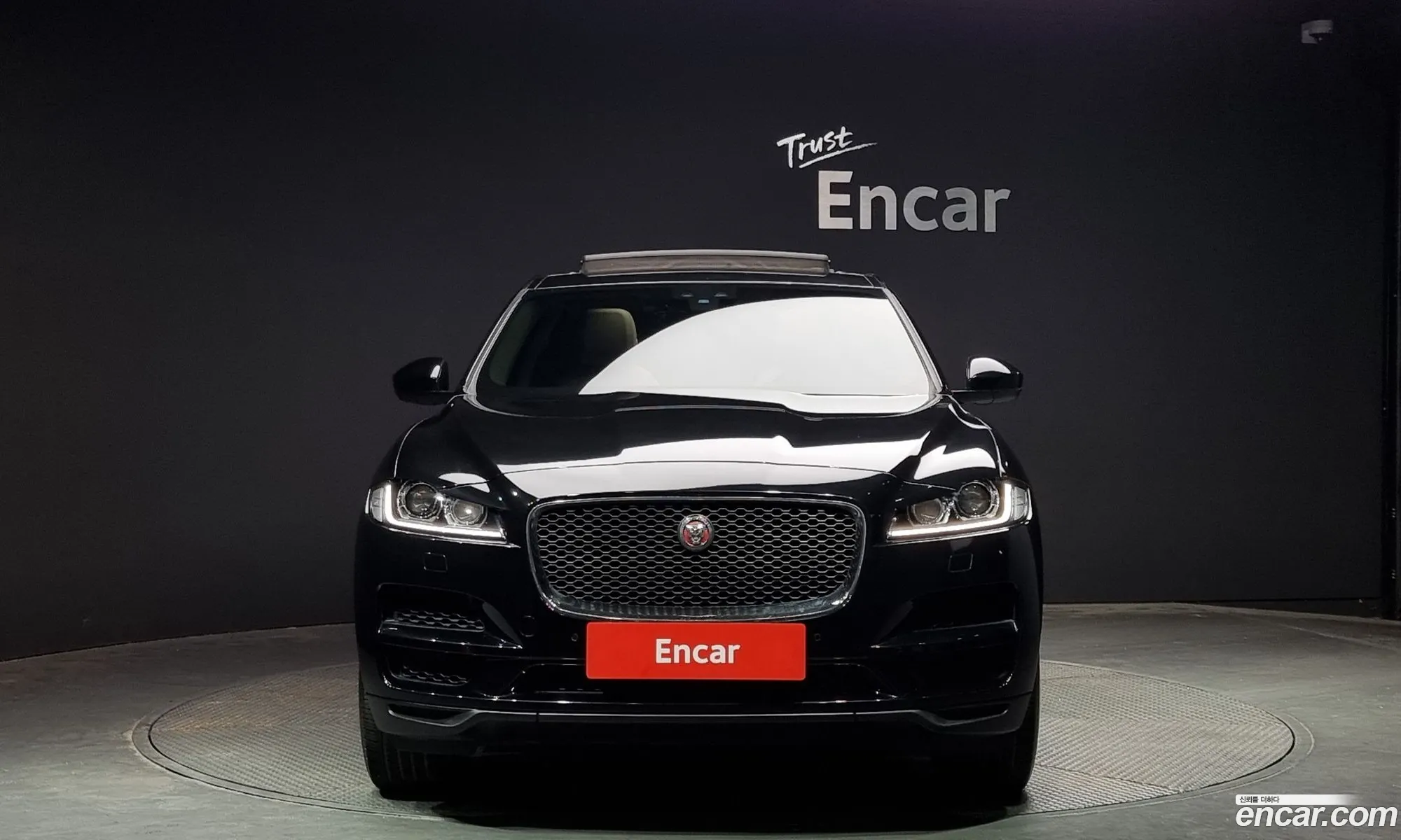 Jaguar F-Pace 20D Prestige 2018 - фотография 3930907