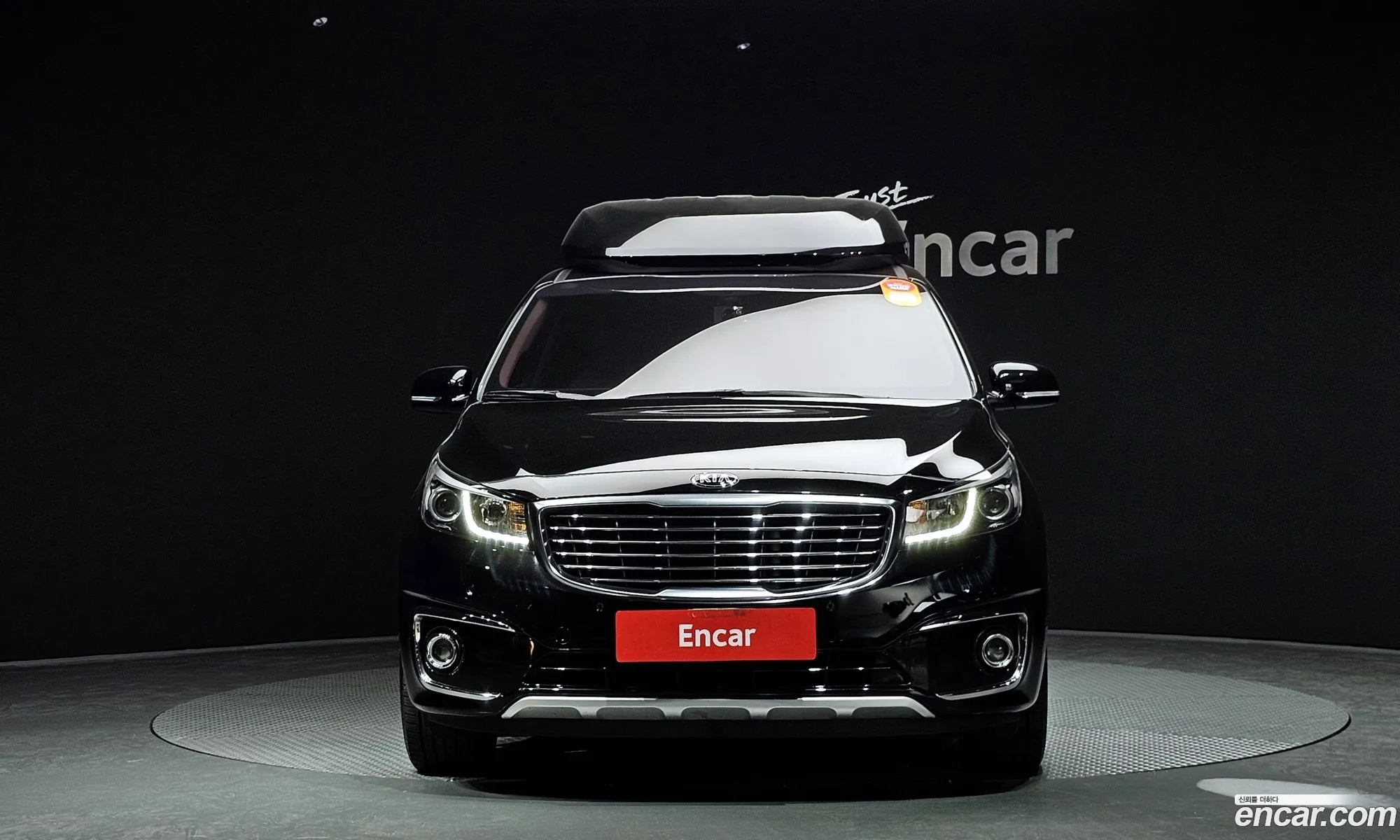 Kia Carnival 9-Seater High Limousine 2017 - фотография 18734533