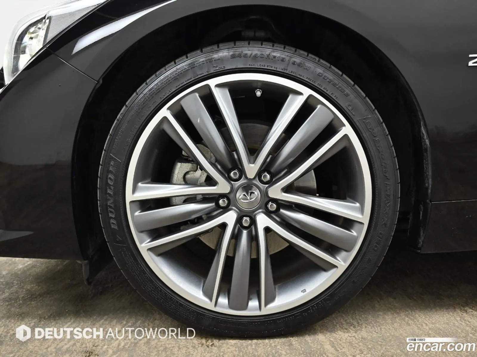 Infiniti Q50 22D Premium 2016 - фотография 3982470