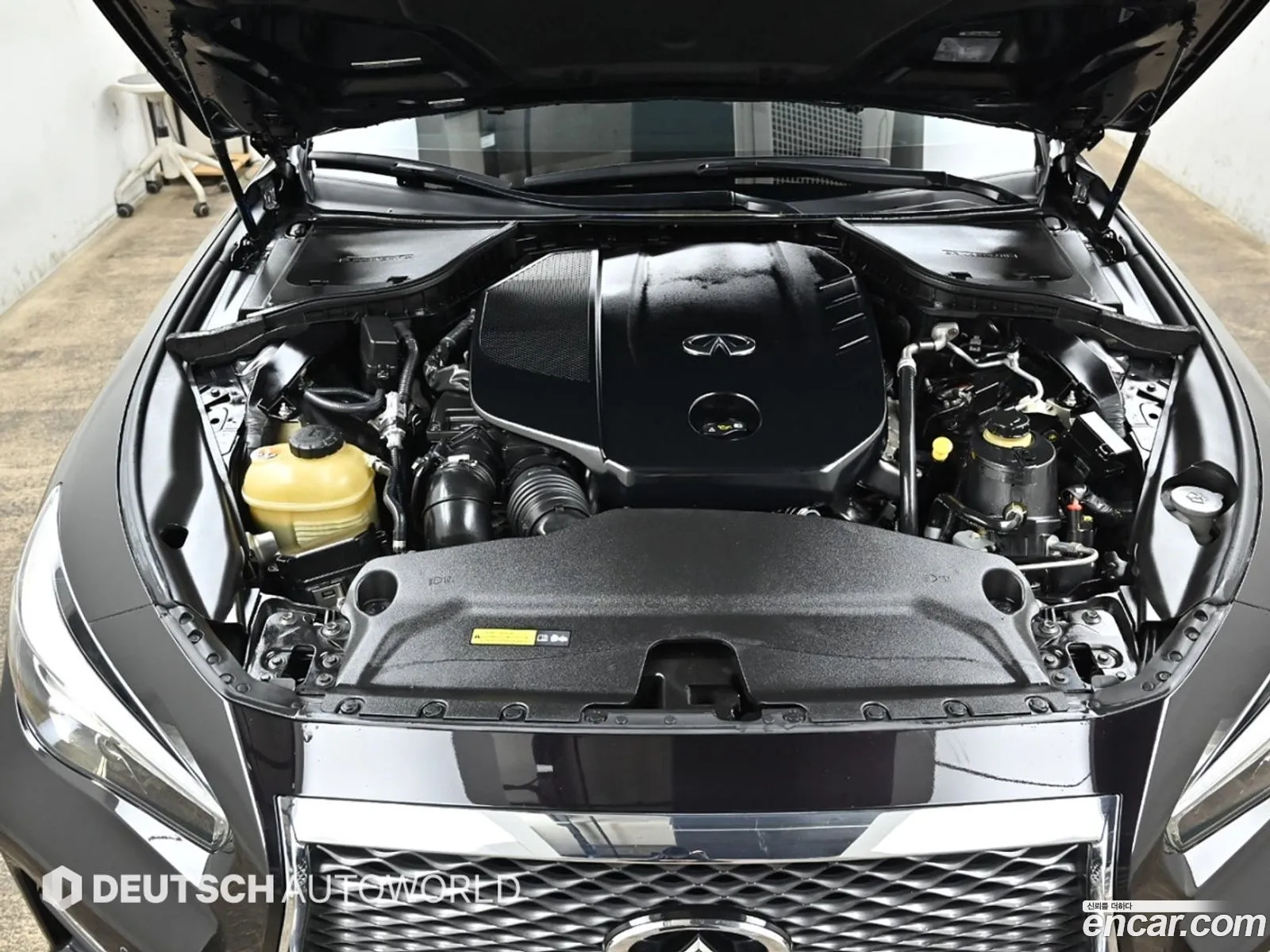 Infiniti Q50 22D Premium 2016 - фотография 3982471